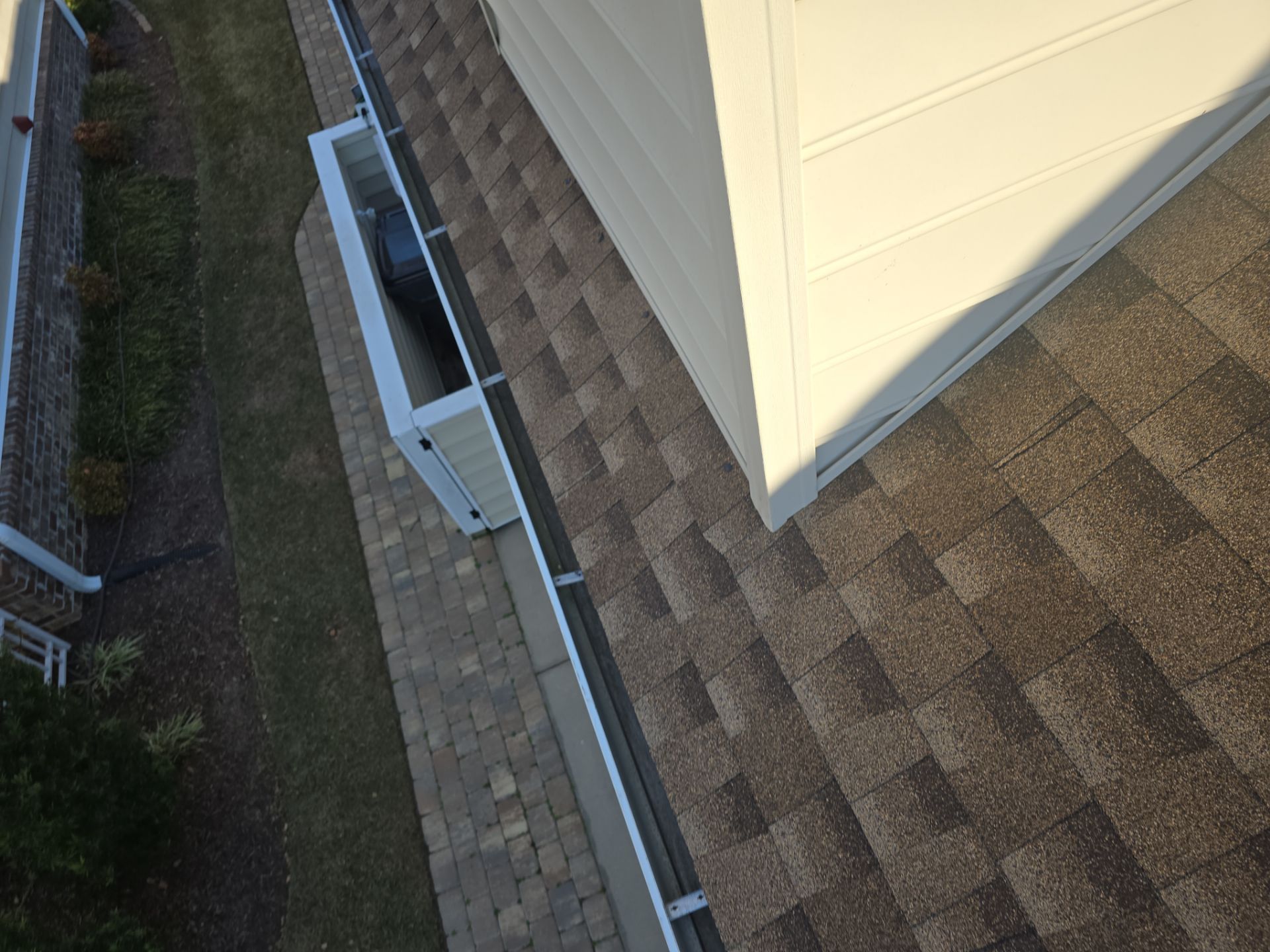 GAF HDZ - Shakewood by Linta Roofing