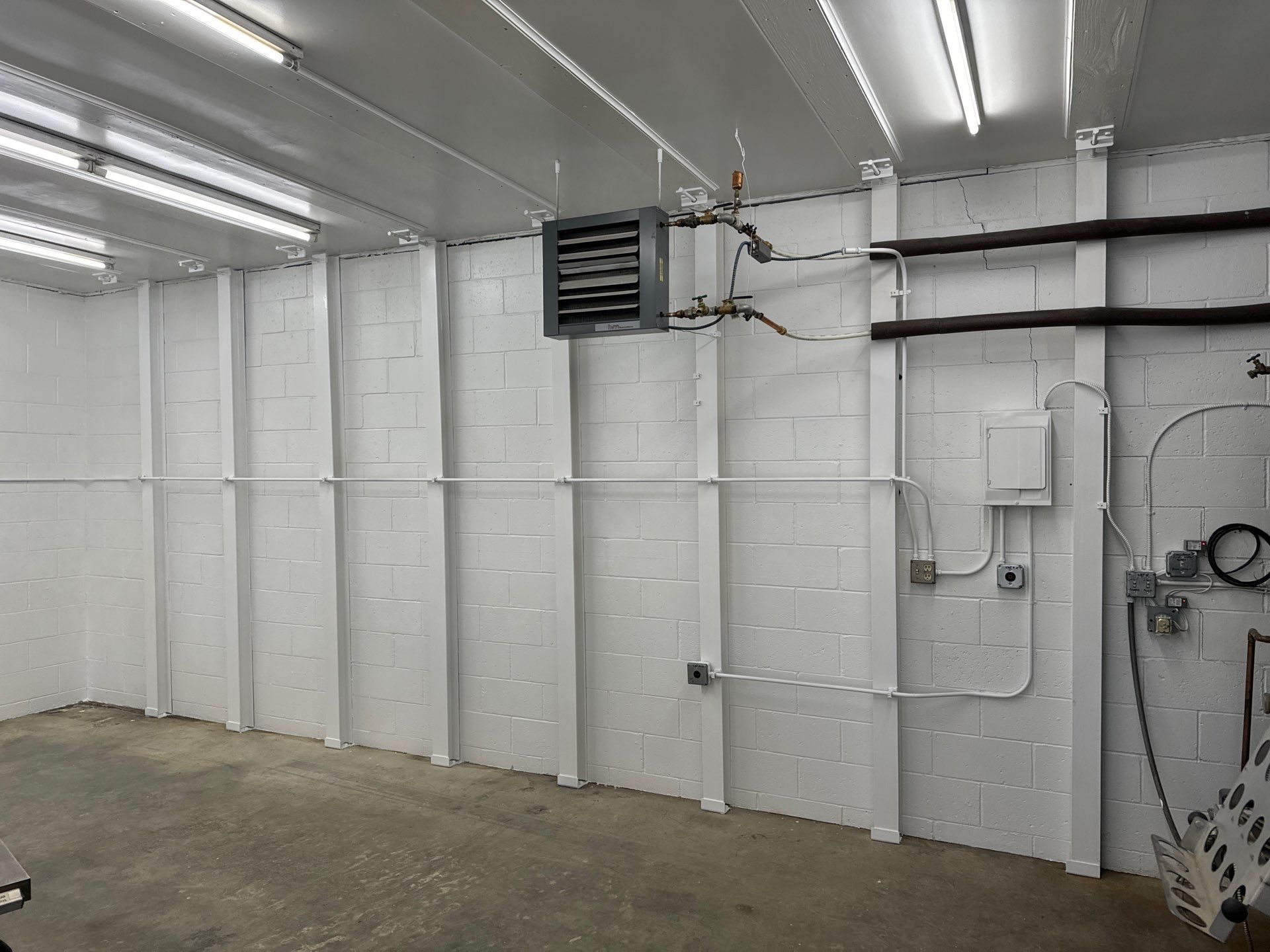 Garage Gets A Fresh Look by Midnight Sun Painting