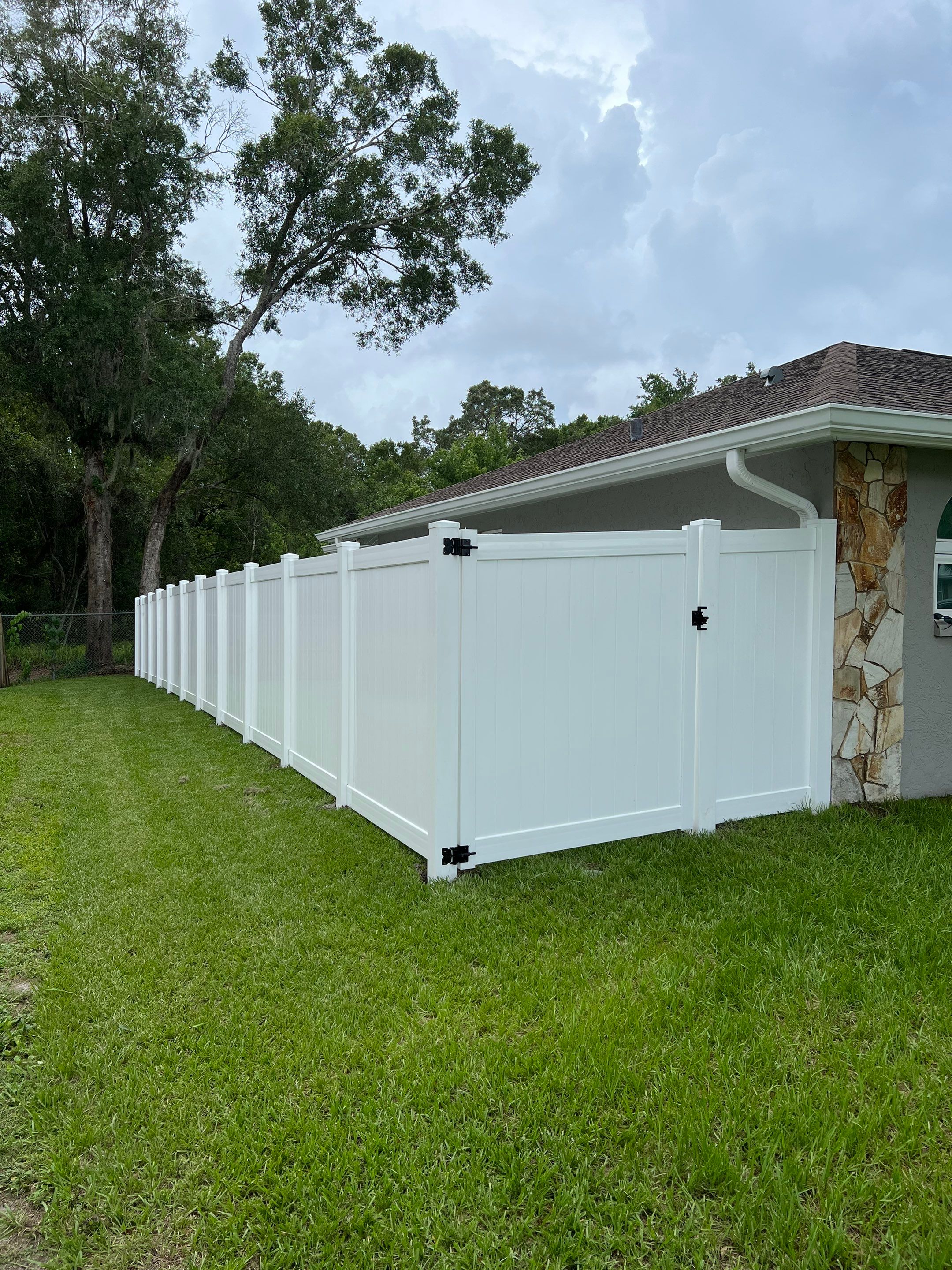 Sarasota, FL 6ft. Tall White Vinyl Privacy Fence by Asap fence and gates, LLC