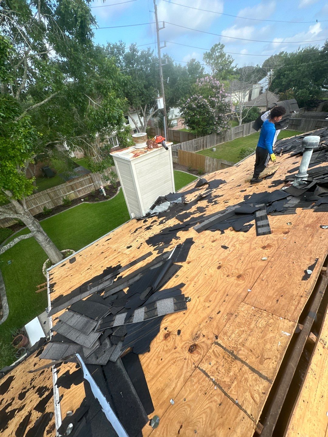 Residential Roofing Installation using Owen's Corning Duration (Lifetime) Shingles by Roof Repair Company