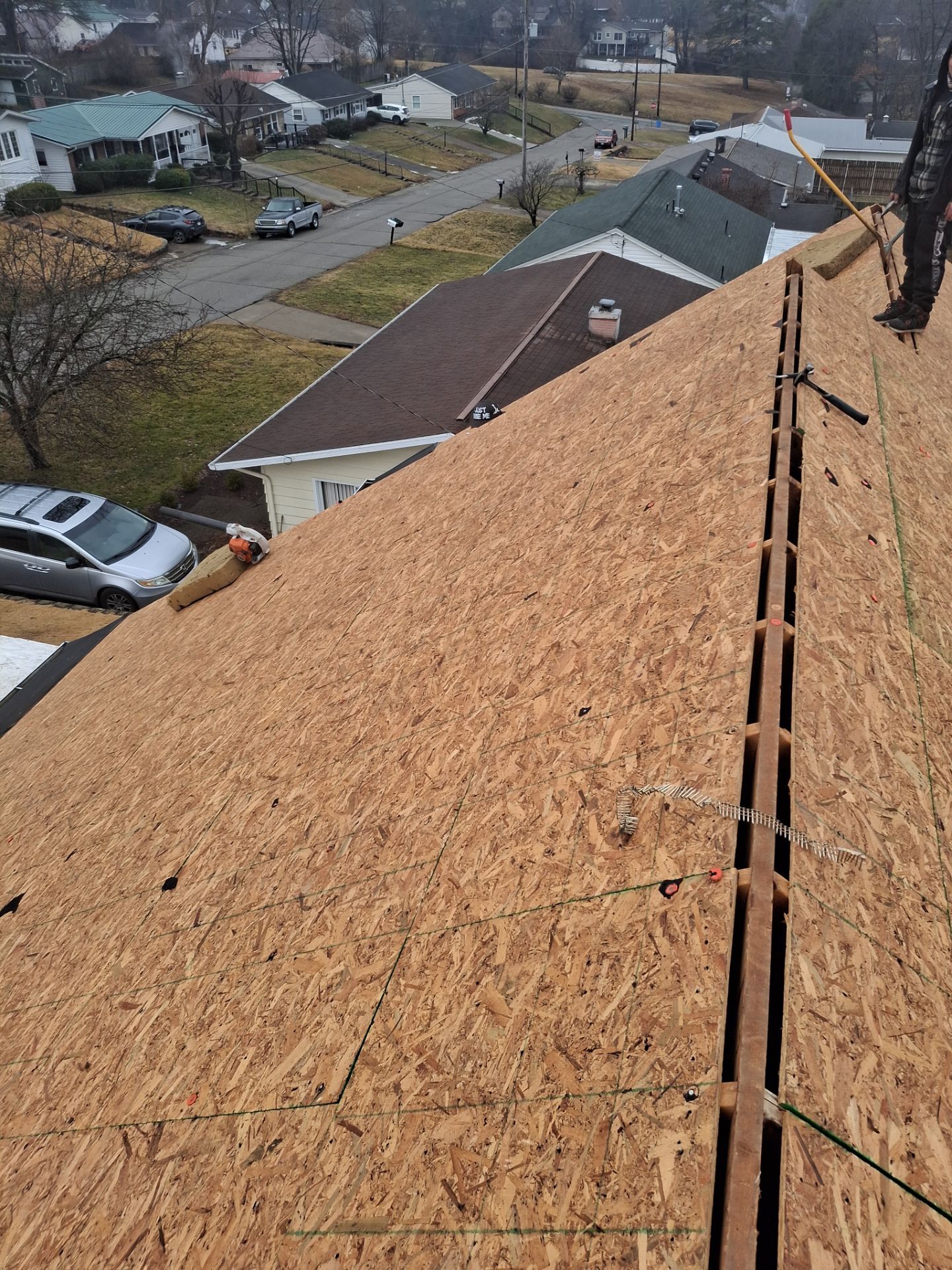 Residential Roofing Installation using GAF Timberline HDZ Charcoal by Rainstoppers Roofing