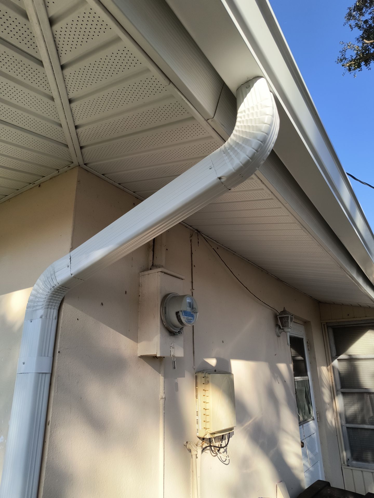 White Soffit and Fascia Upgrade in Sarasota FL by Gutter Professors