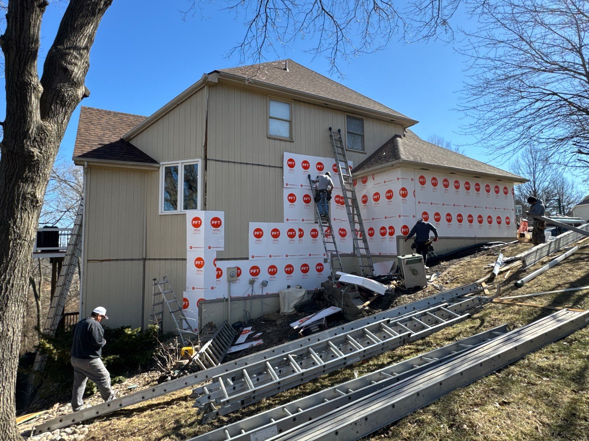 Siding Installation using Clay Market Square by EEC Windows, Siding & Roofing