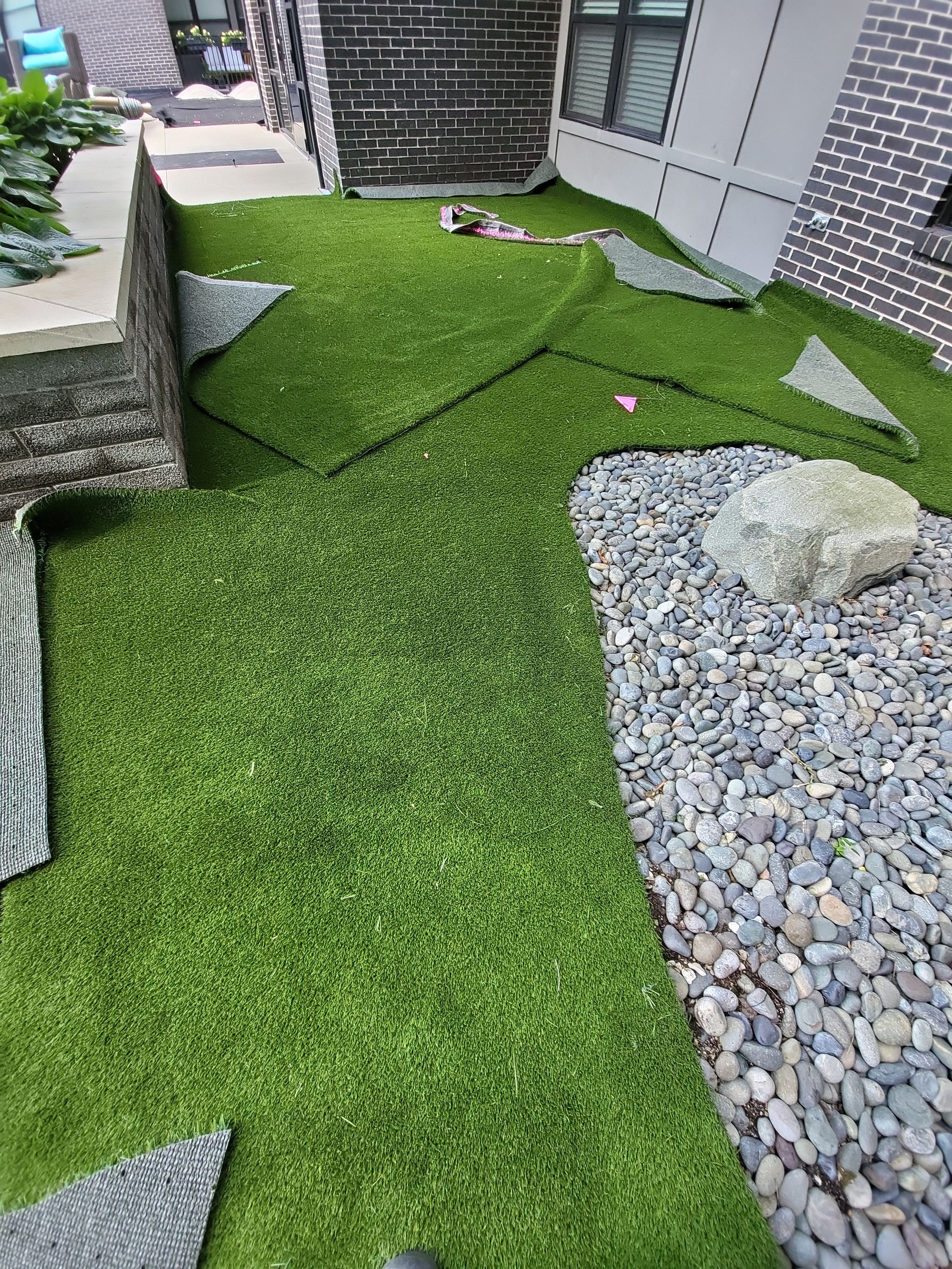 Above Garage Courtyard Synthetic Lawn @ The Broadview by Southwest Greens Midwest