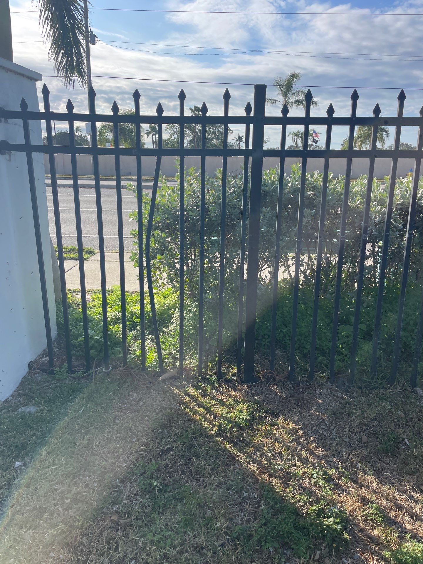 211 63rd Ave W  by H&Y Fence