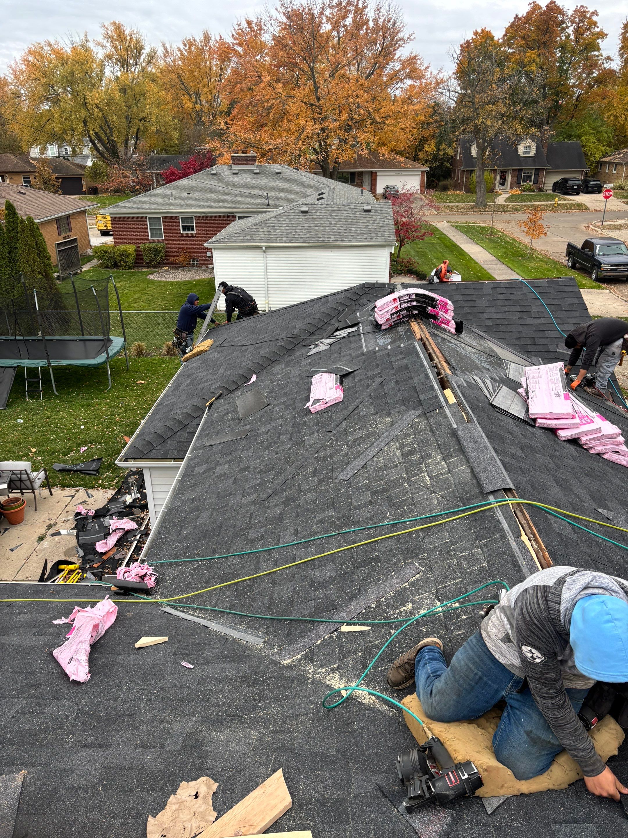 Roof Replacement using Owens Corning Onyx Black by 180 Contractors