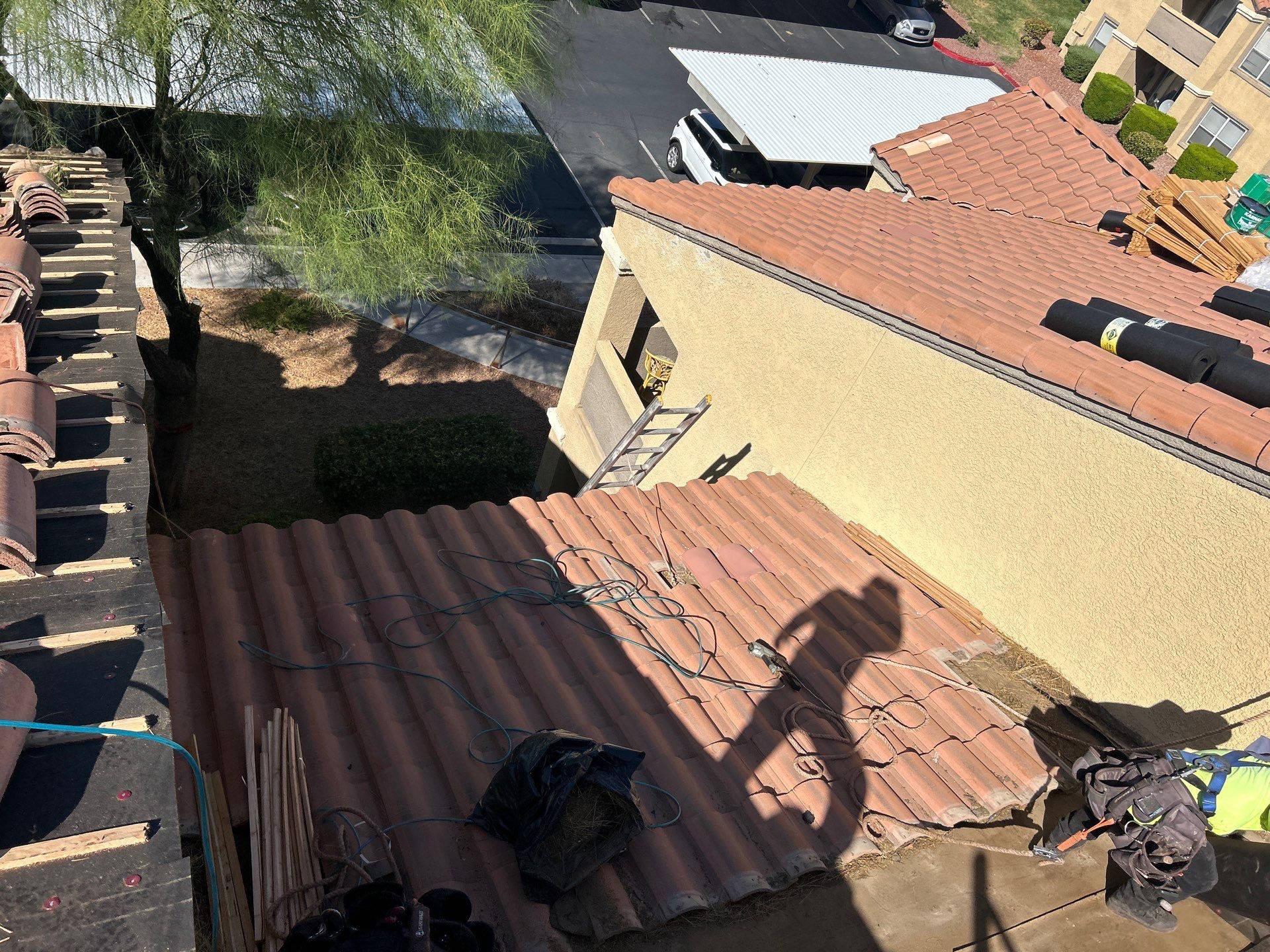 L15364-Latigo Condos by The Original Roofing Company