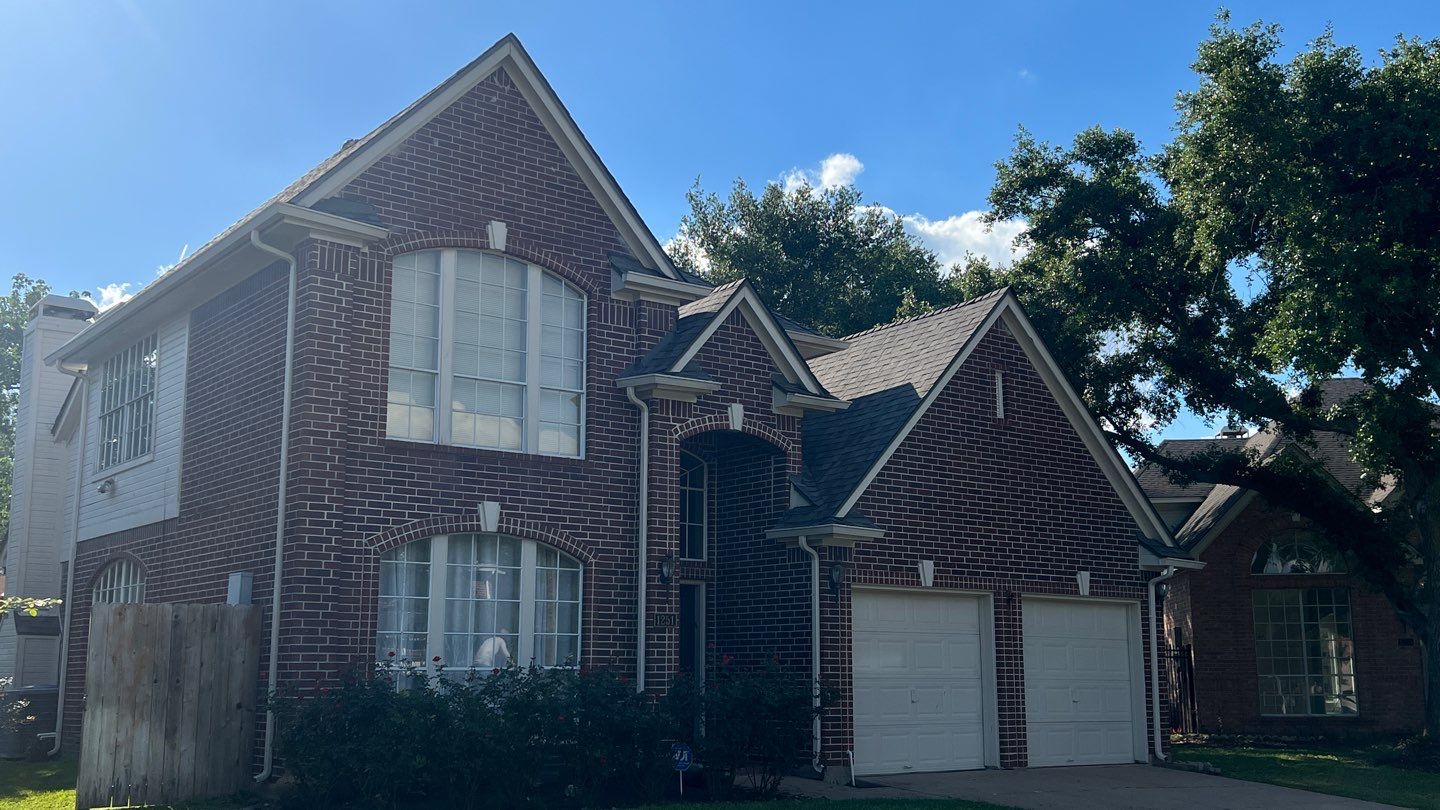 Residential Roofing Installation using Owen's Corning Duration (Lifetime) Shingles by Roof Repair Company