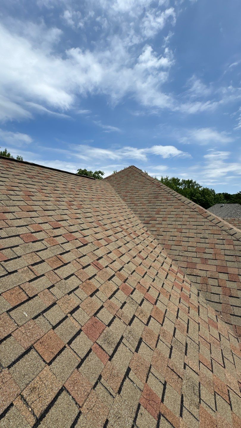 McLean: Residential Roof Installation with Landmark Pro Designer Shingles in Max Def Moire Black by RM Banning, Inc.