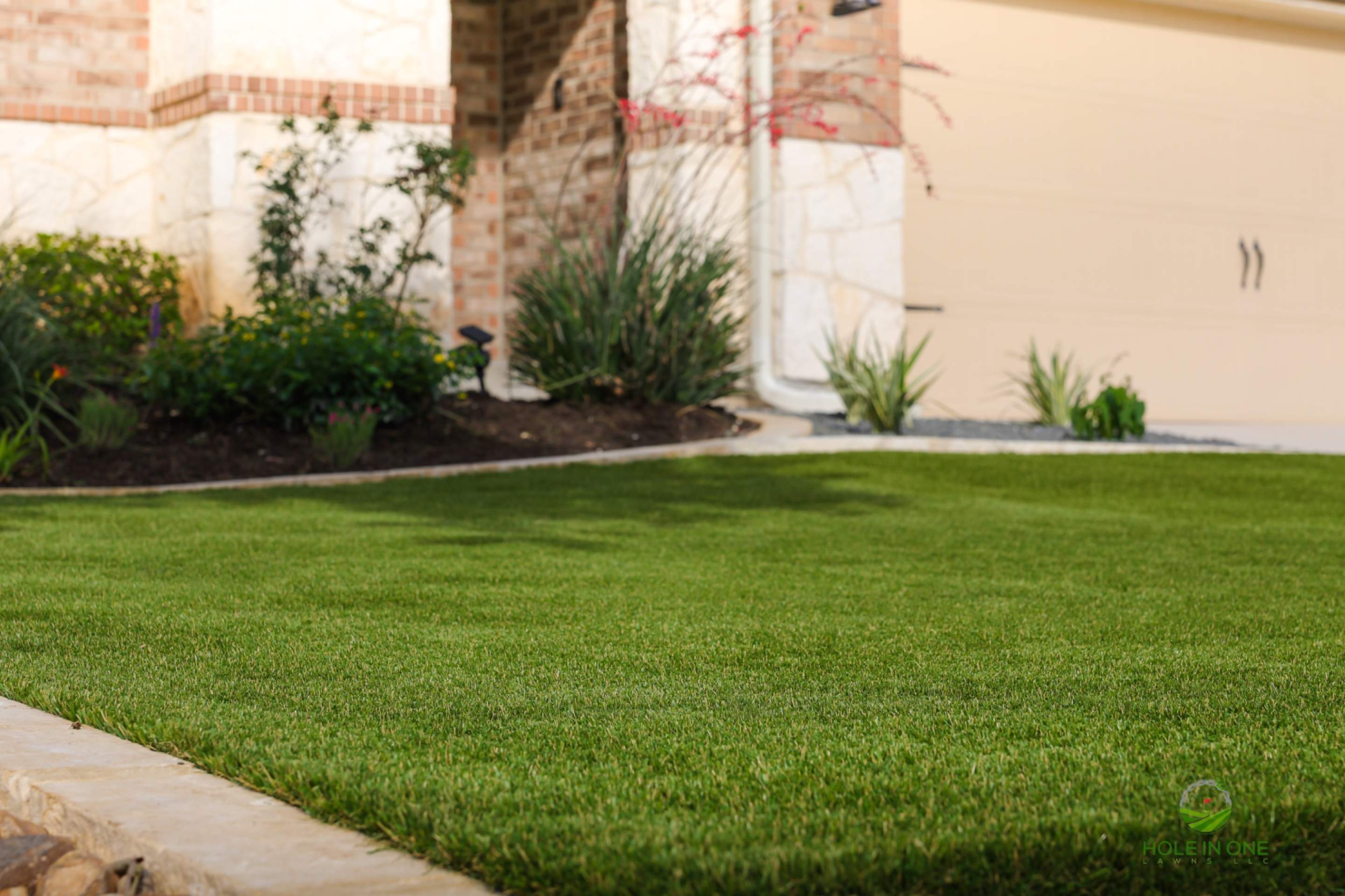 Wortham Oaks, San Antonio TX by Hole In One Lawns, LLC