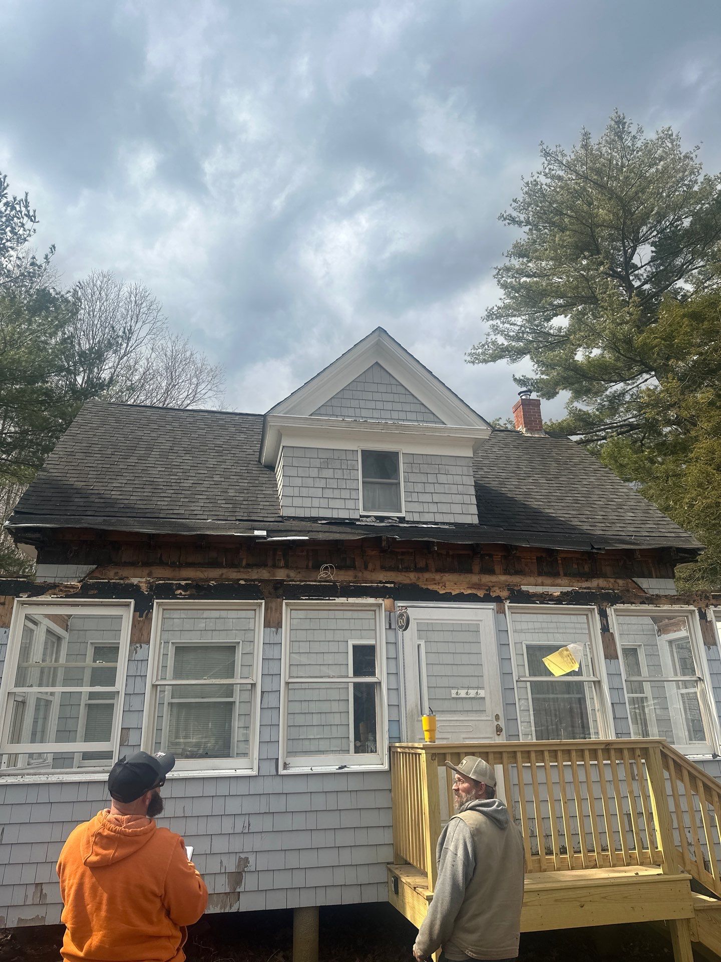 Three Season Build W/New Roof in New Castle, NH by Tall pine roofing