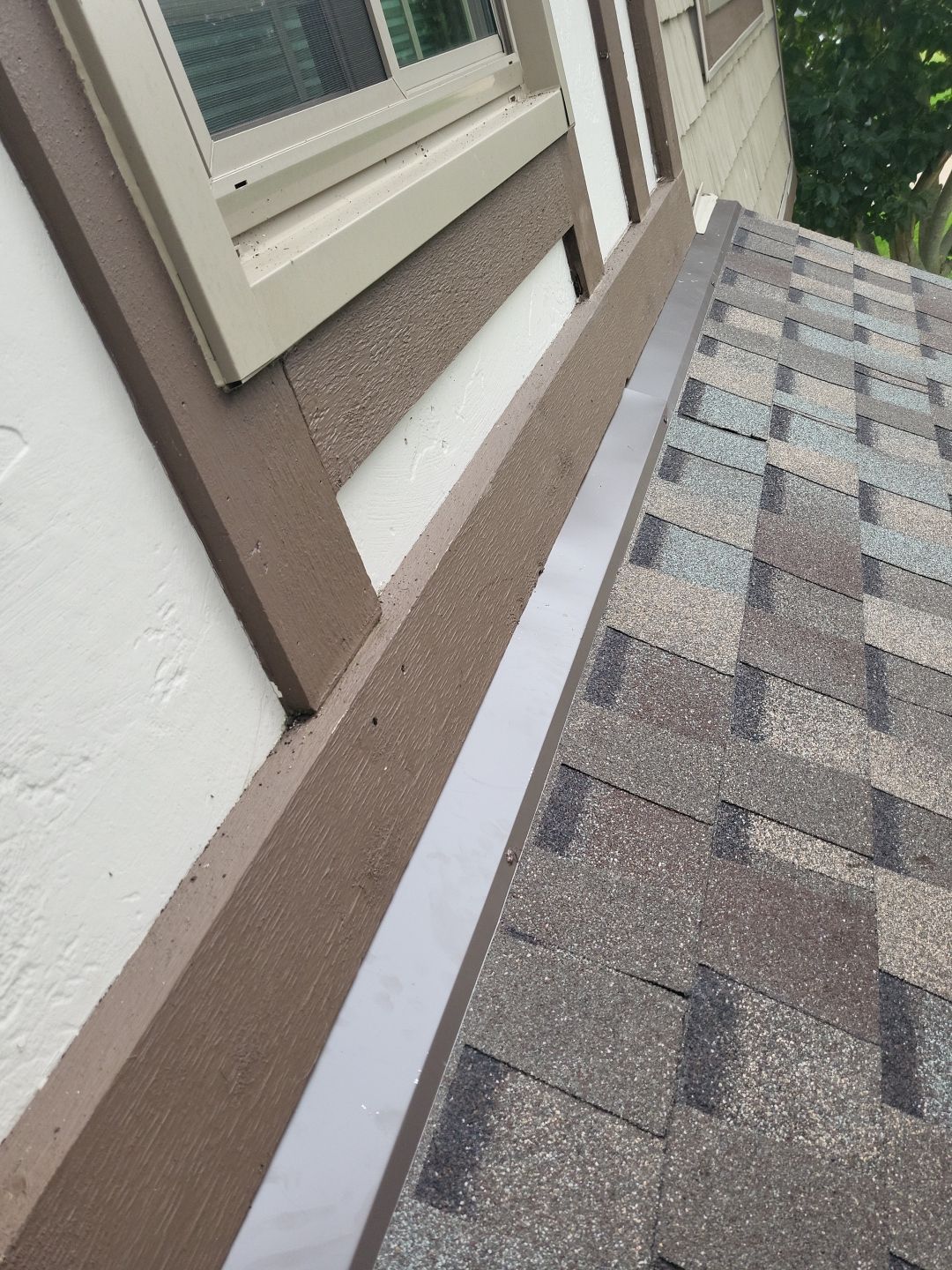 ATLAS PINNACLE COLOR: MAJESTIC SHAKE by Eagle Eye Roofing