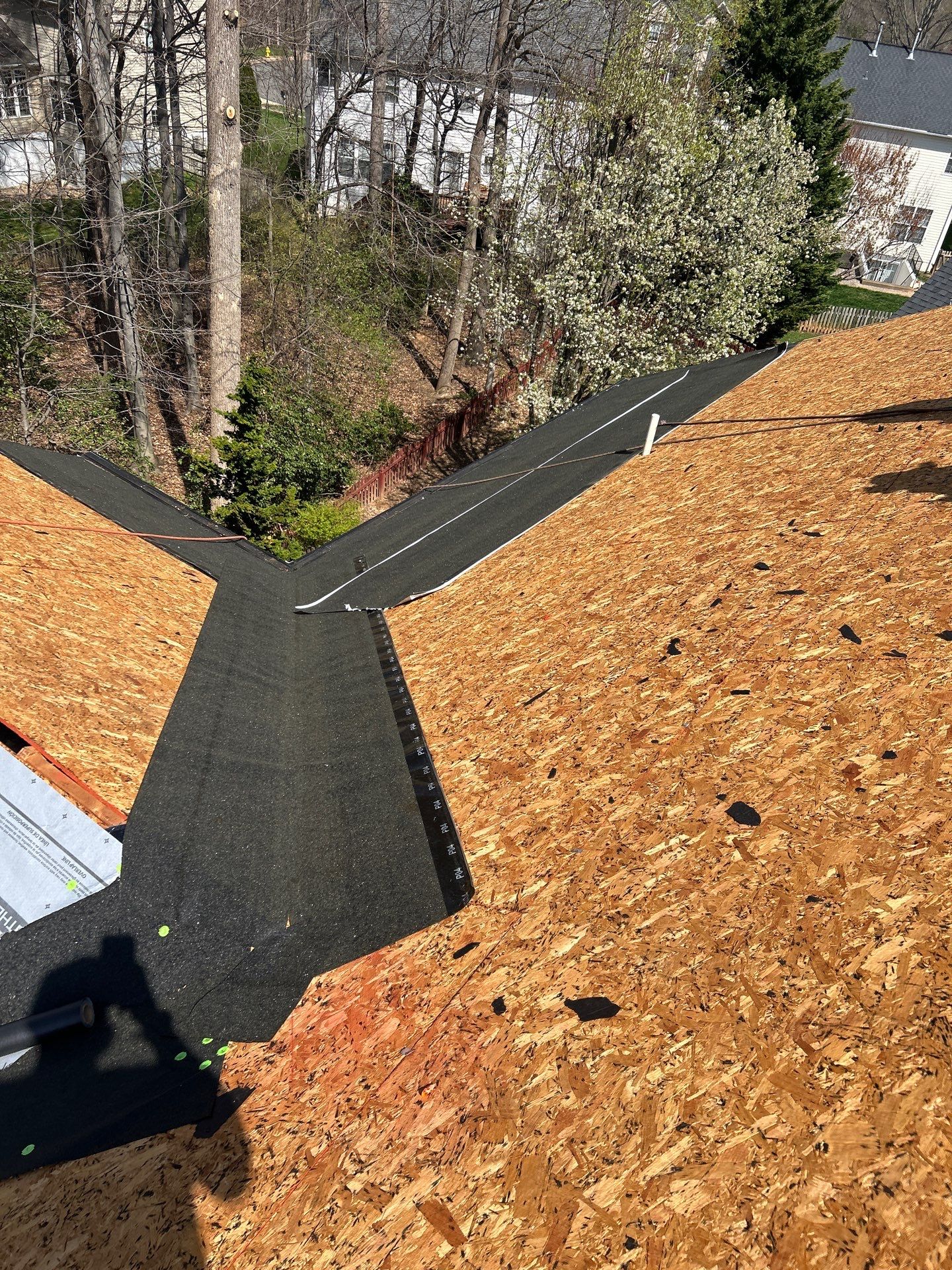 GAF HDZ - Weathered Wood by Elite Roofing LLC