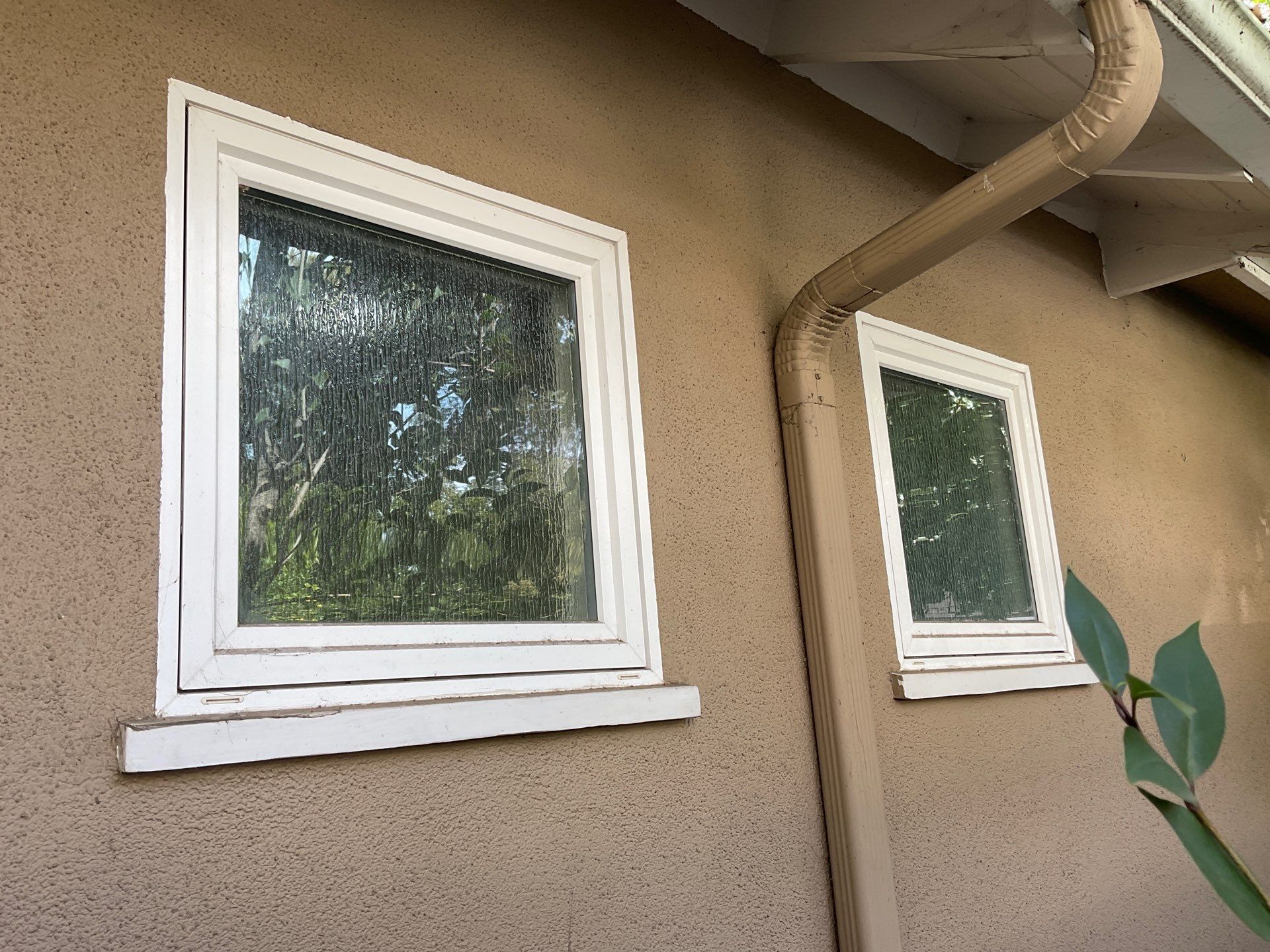 Window Installation using Milgard Ultra series, Fiberglass windows with SDL grids by American Window Company