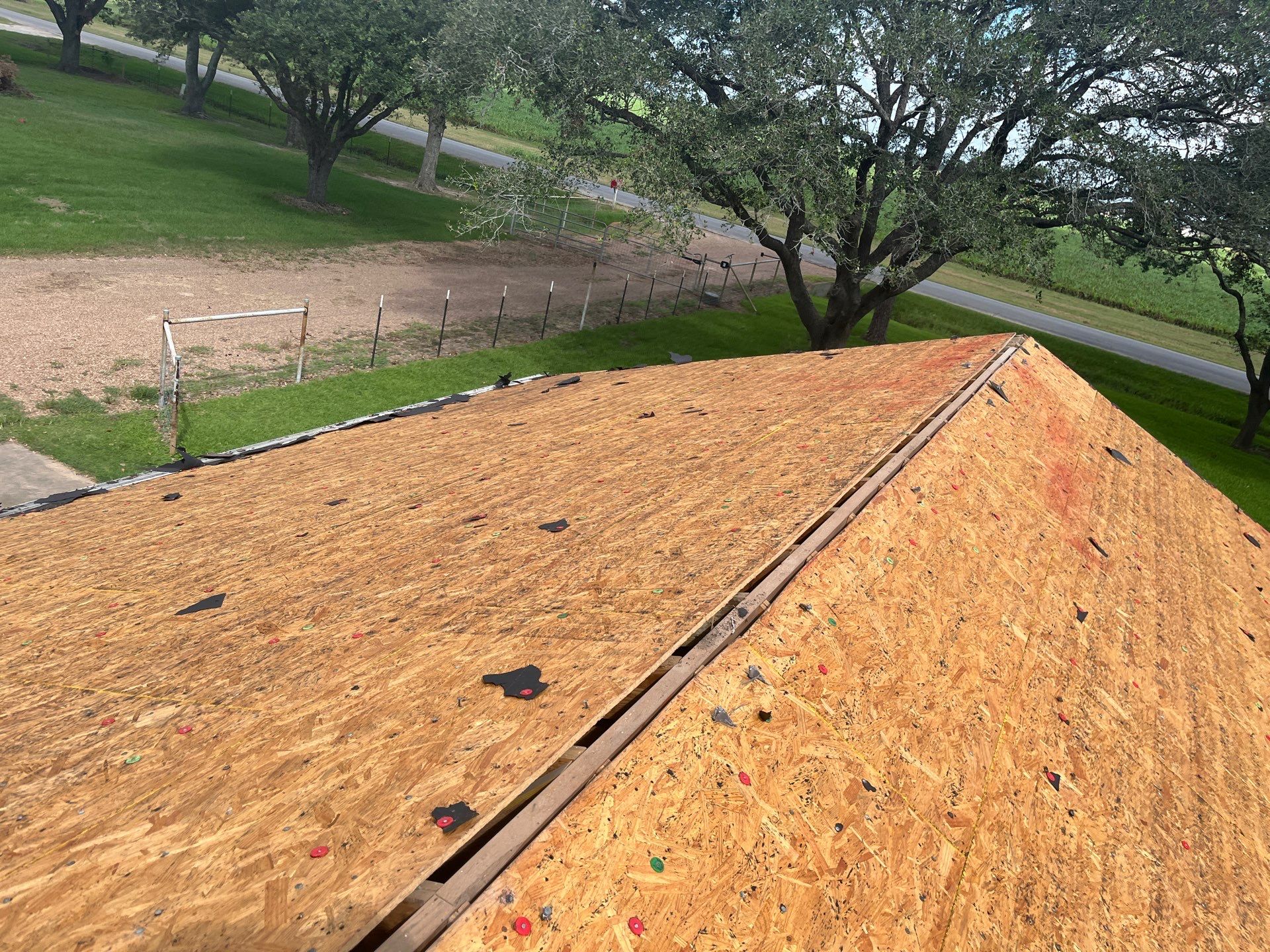 Residential Roofing Installation using Owen's Corning Duration (Lifetime) Shingles by Roof Repair Company