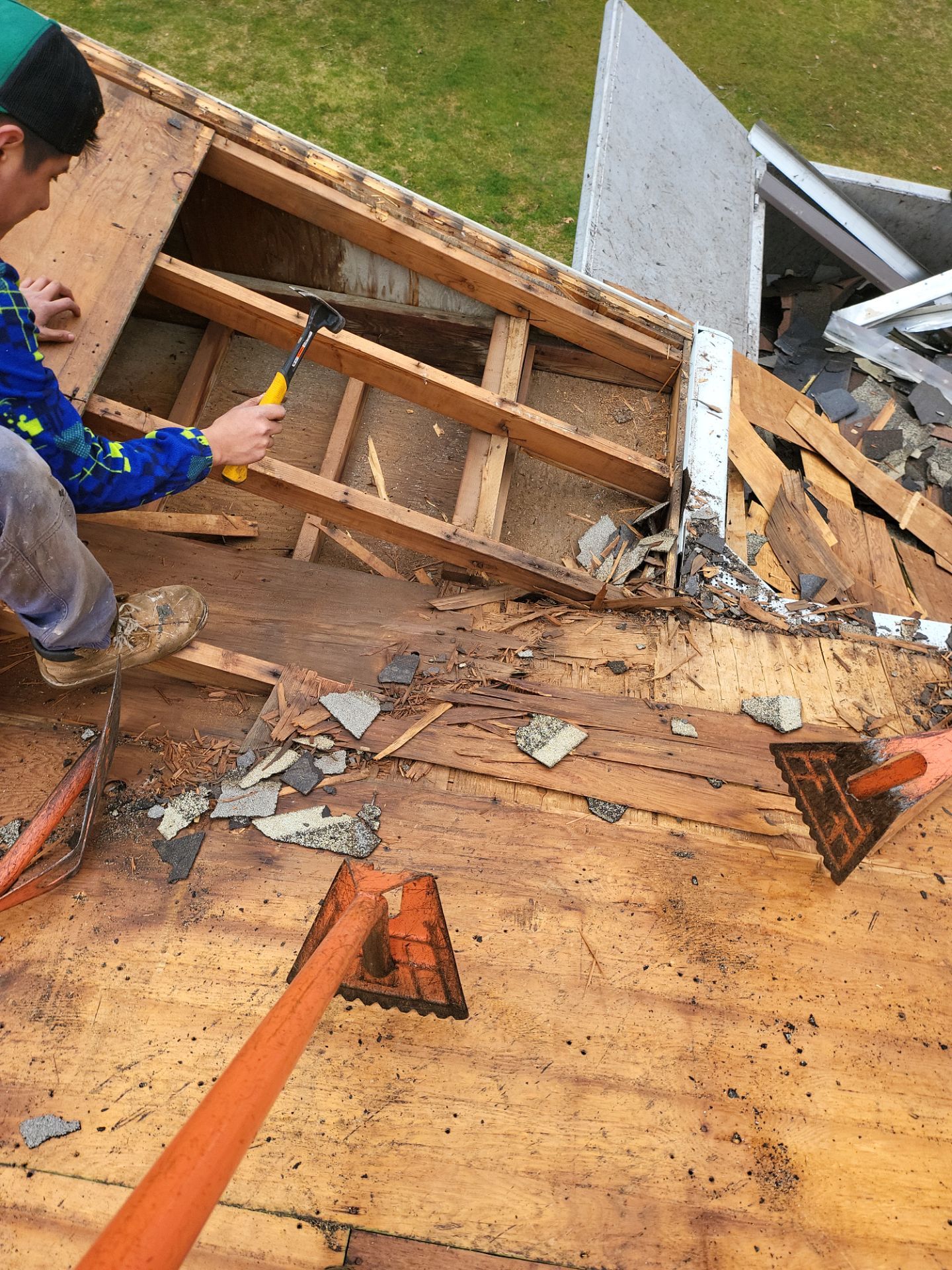 Residential Roofing Installation using Owens Corning TruDefinition Duration Designer - Black Sable by A Plus Exterior