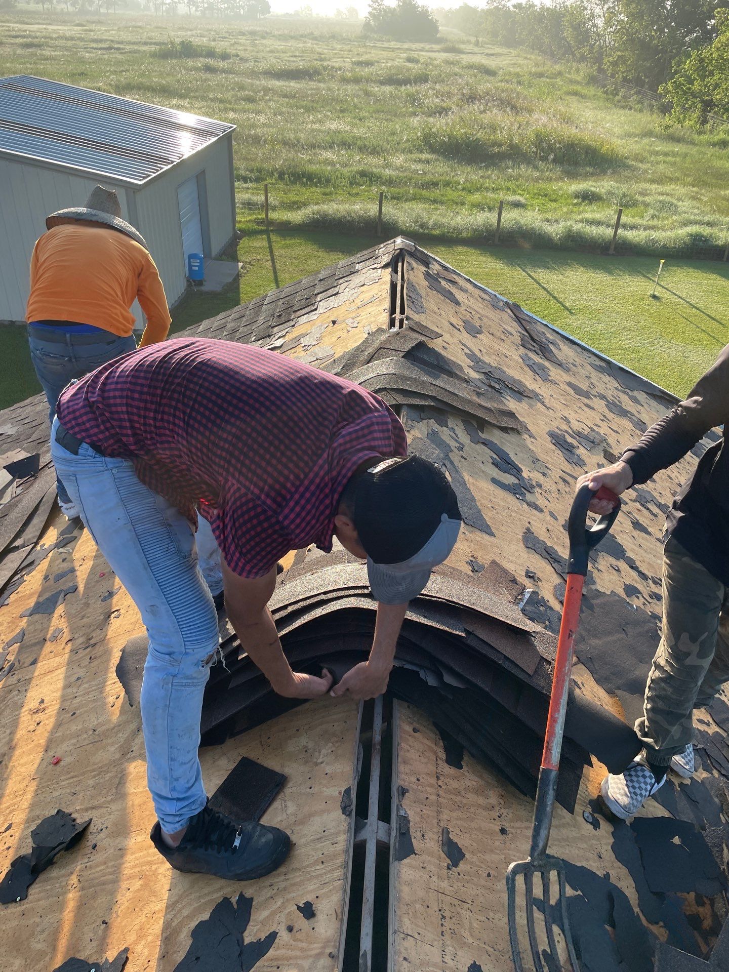 Residential Roofing Installation using Owen's Corning Duration (Lifetime) Shingles by Roof Repair Company