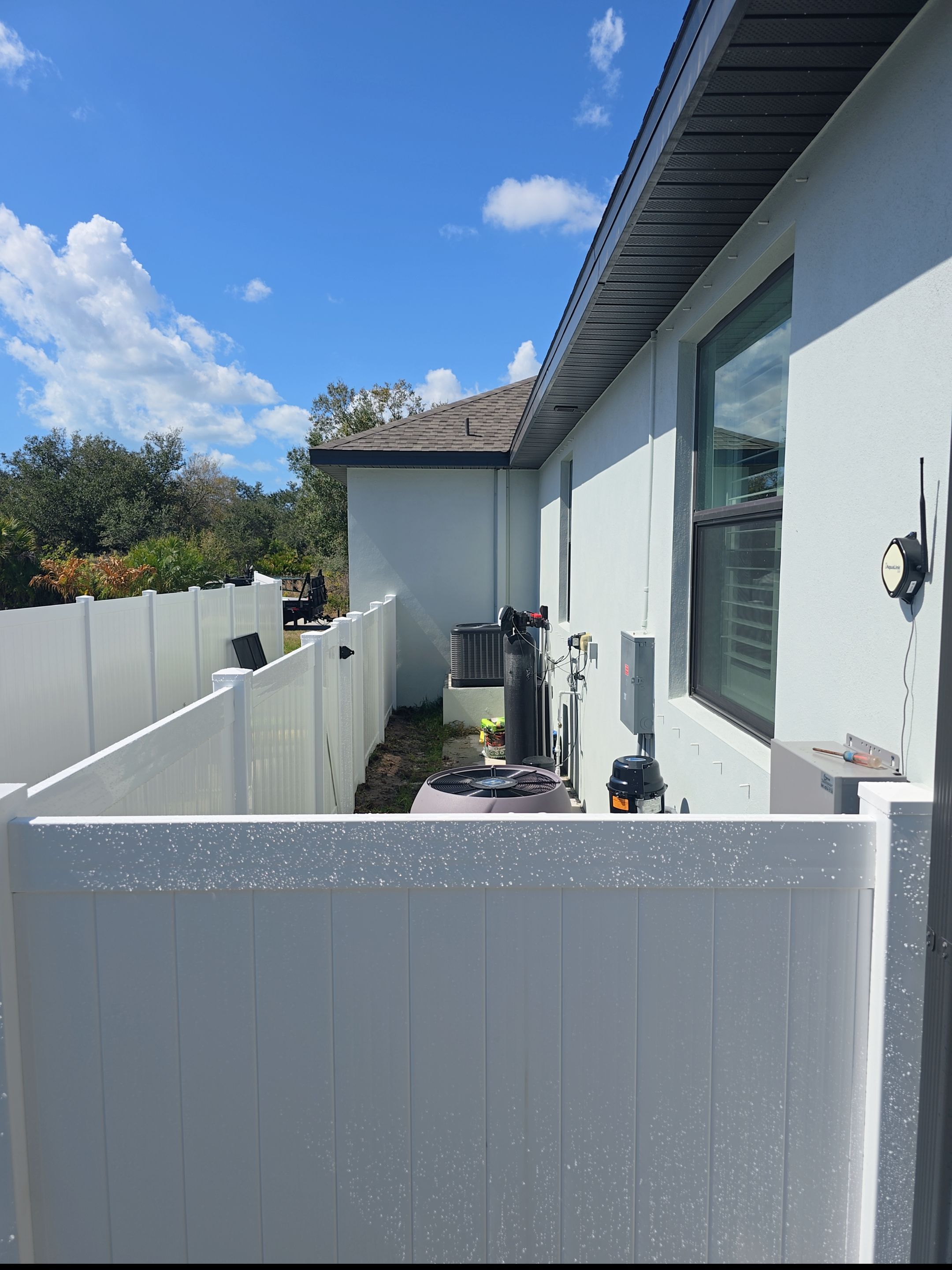 Vinyl Fence Install in Port Charlotte by True Fence LLC