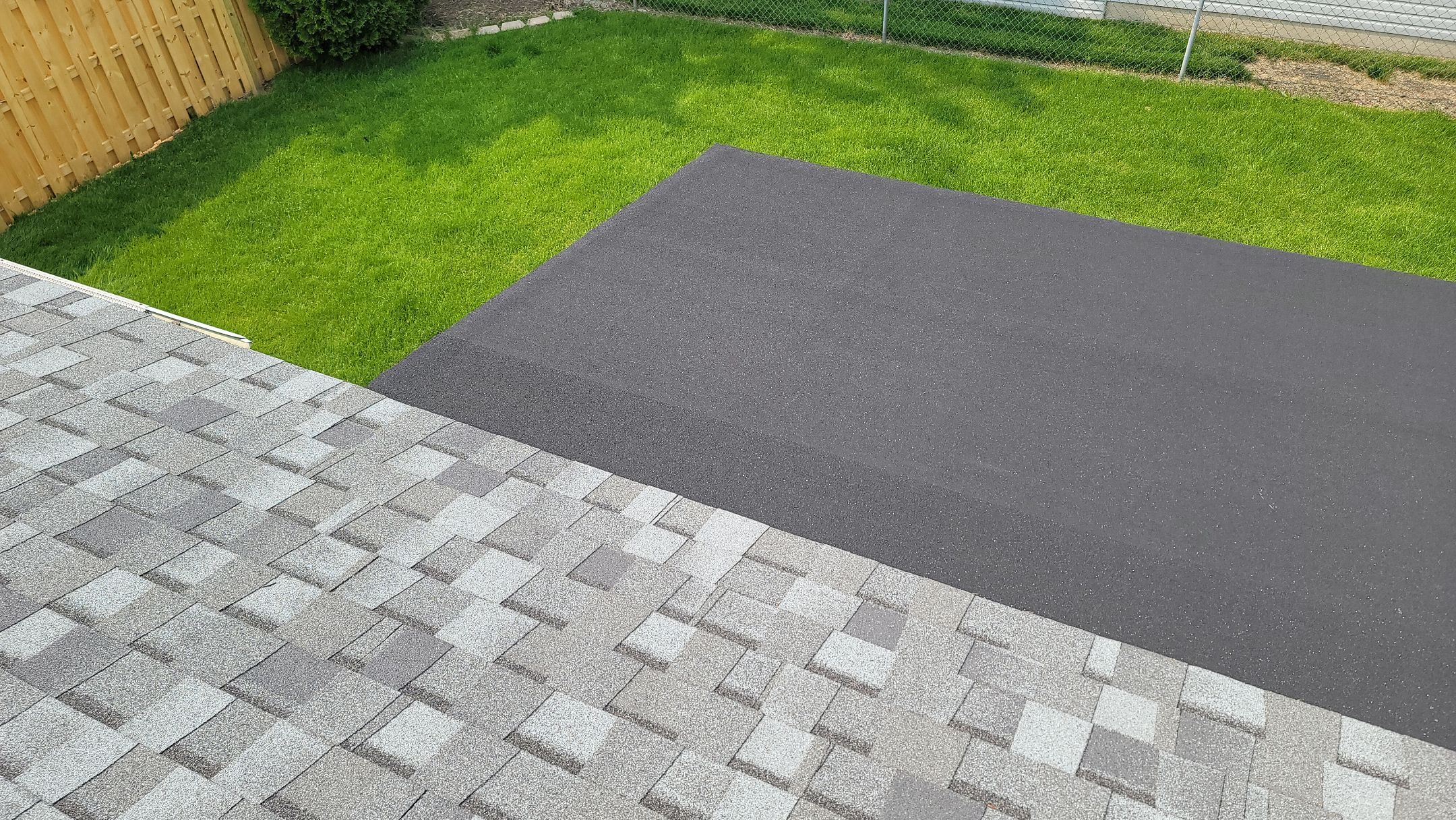 ATLAS PINNACLE COLOR: COASTAL GRANITE by Eagle Eye Roofing