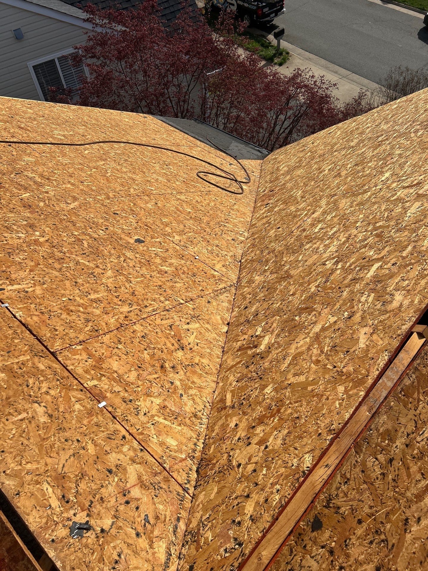 GAF HDZ - Weathered Wood by Elite Roofing LLC