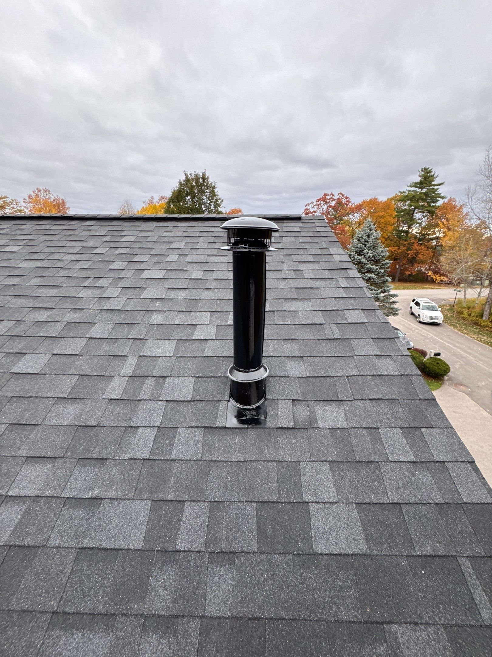 Hollis, NH Roof Replacement – Sleek New Look with Onyx Black Owens Corning Duration Shingles by Compass exteriors