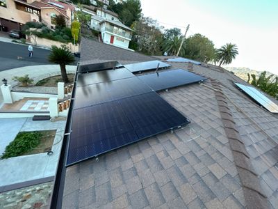 Los Angeles Residential Solar Panel Installation with Enphase Microinverters
