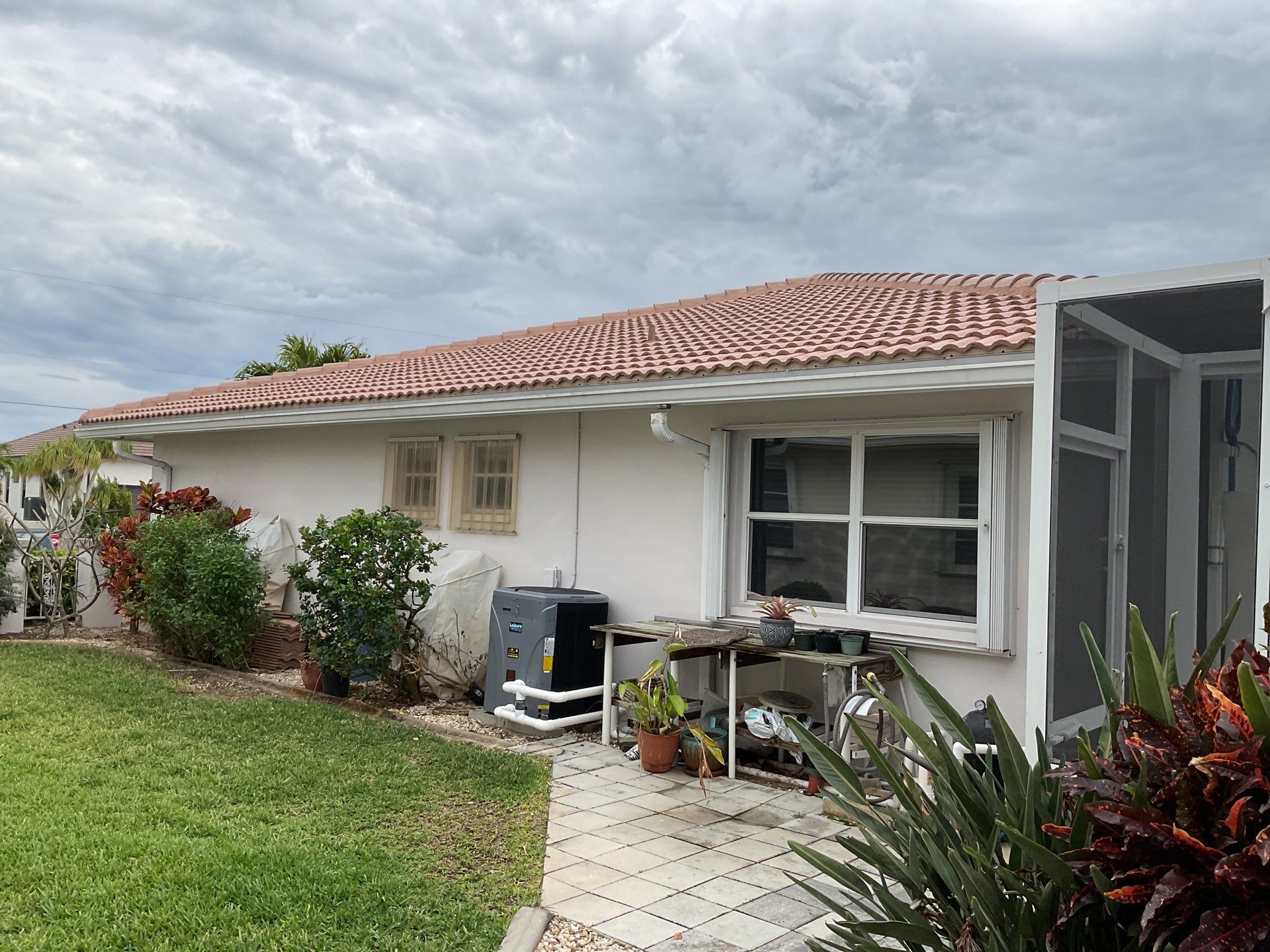 7-Inch Seamless Gutters for Punta Gorda FL by Gutter Professors
