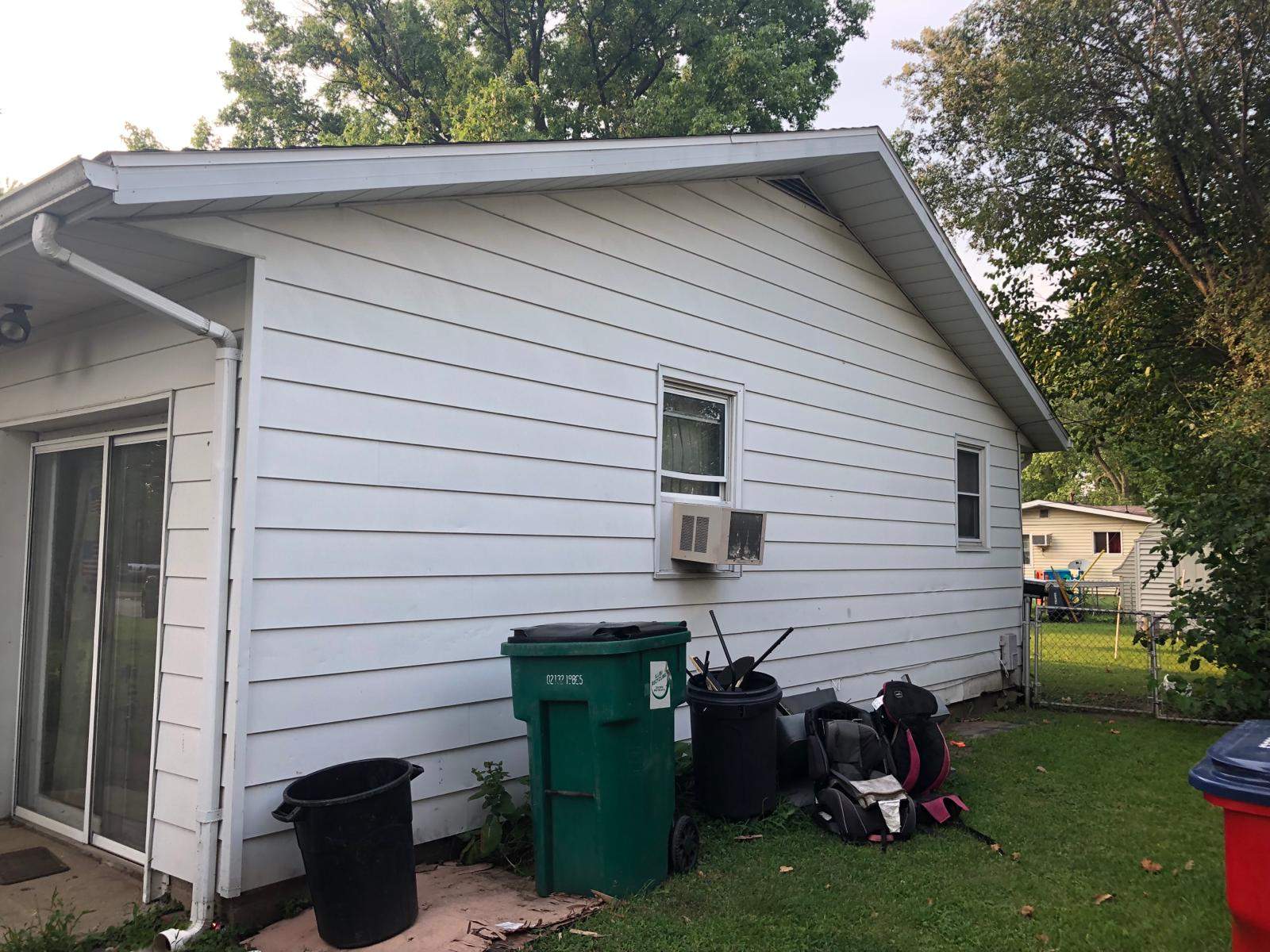 Siding Installation using pictures by storm restoration services inc