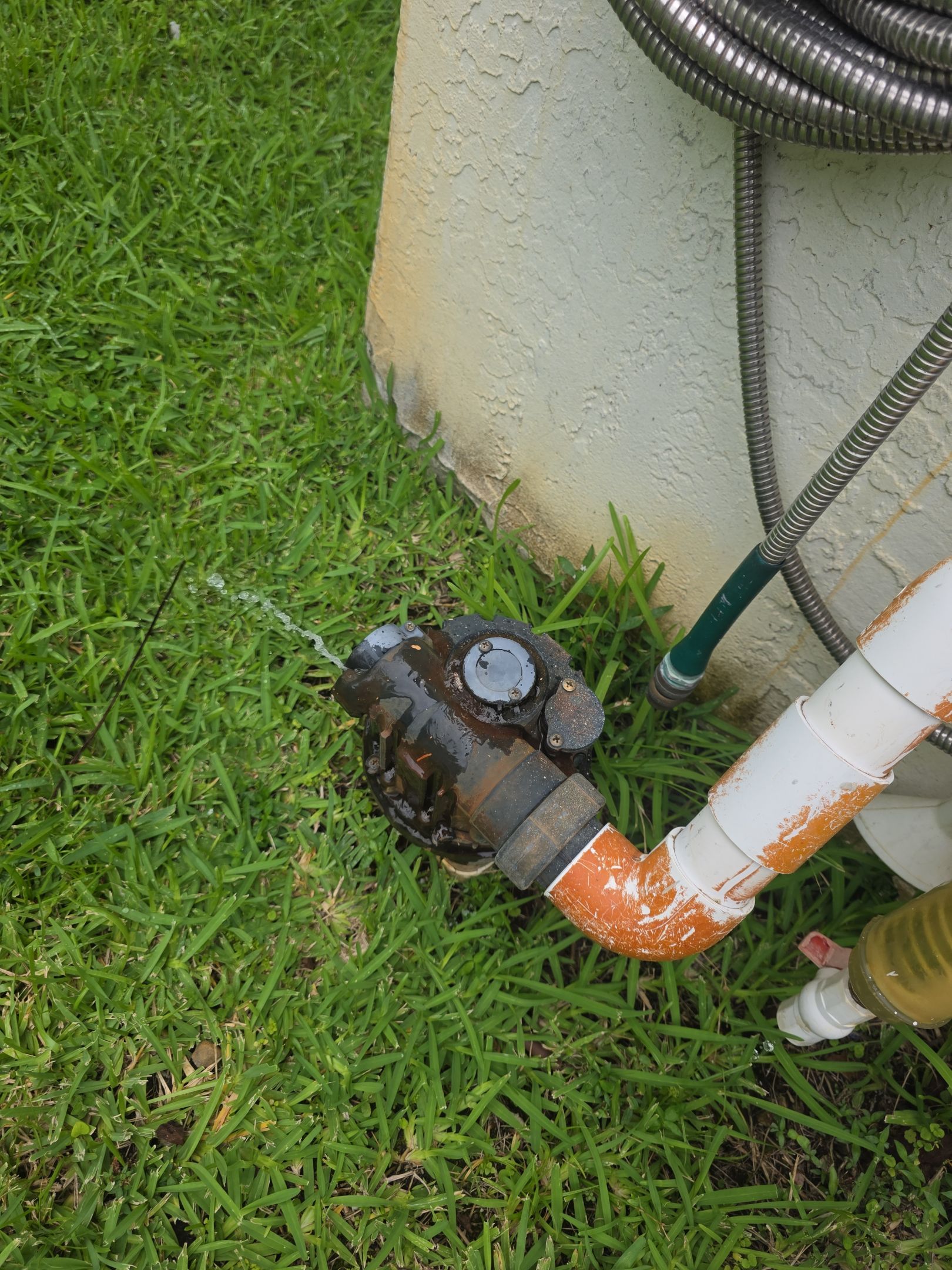 We  conducted an Inspection of this residential property to verify the condition and performance of the property. by Picos Construction Engineering
