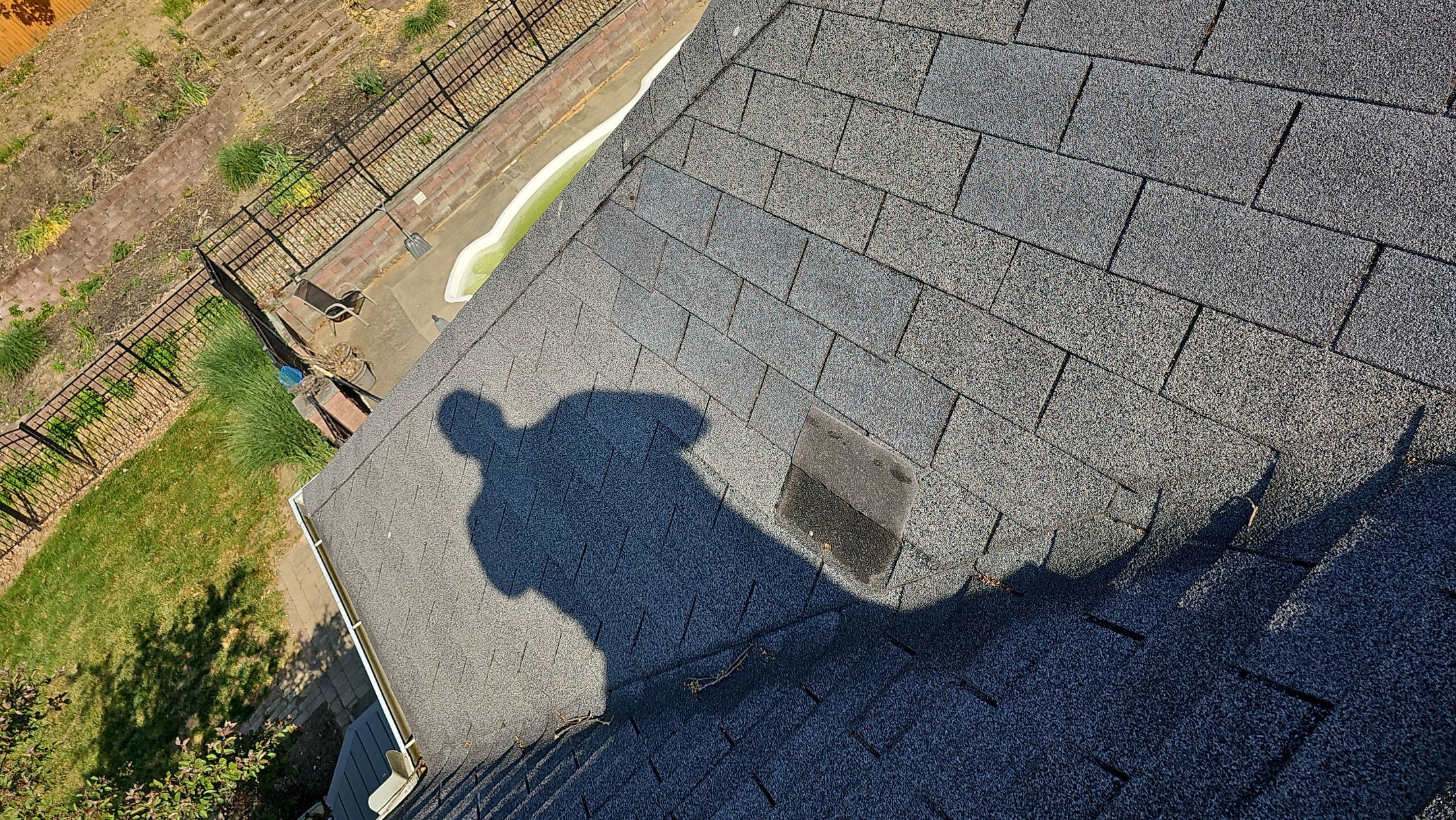 ATLAS PINNACLE COLOR: HEARTHSTONE by Eagle Eye Roofing