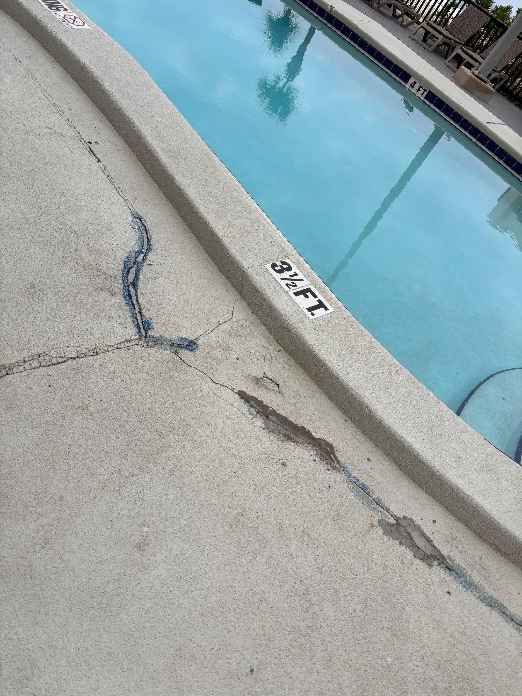 Sunbird Condominiums - PCB by ASP - America's Swimming Pool Company
