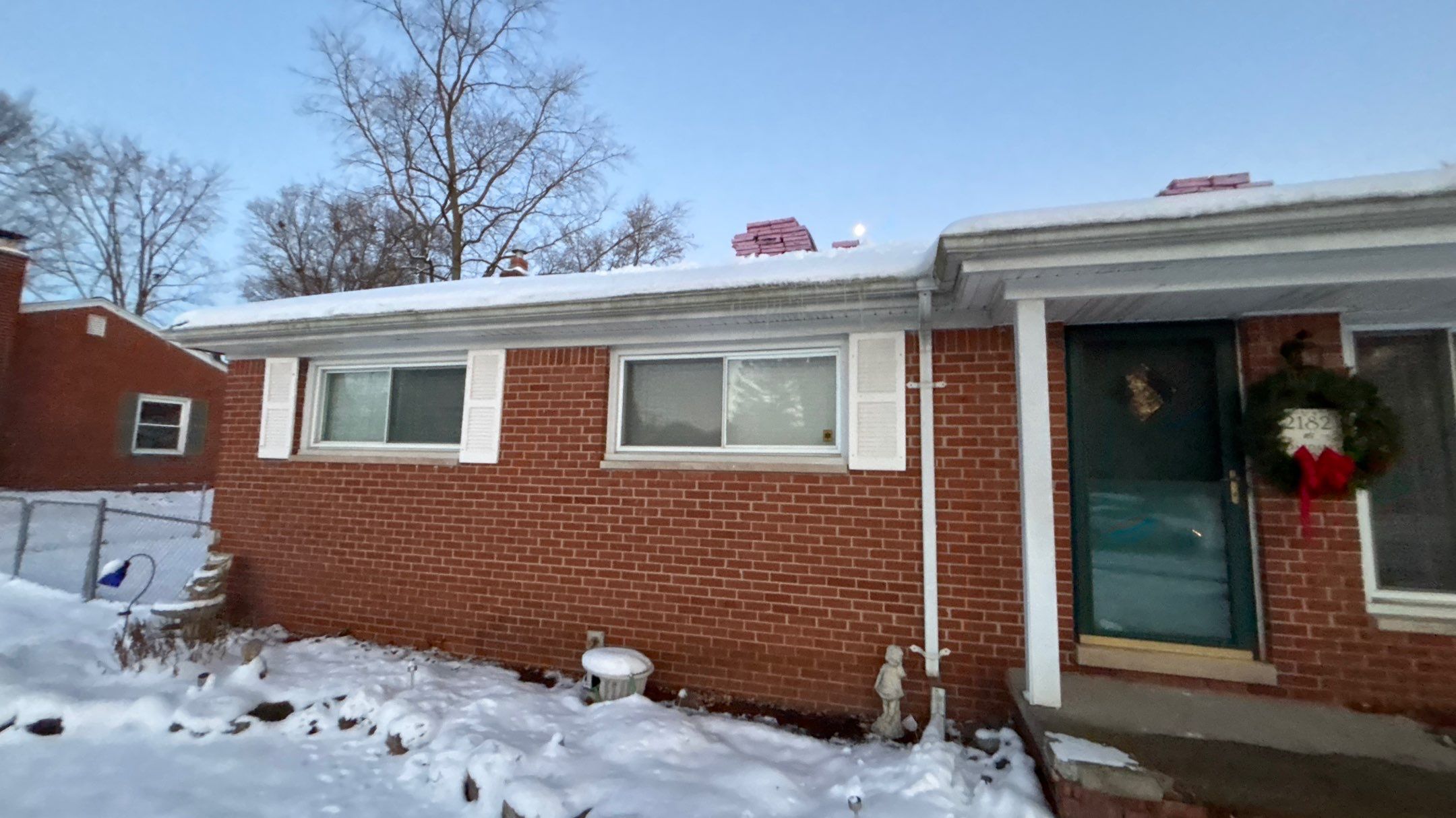 Roof Replacement using Owens Corning Onyx Black by 180 Contractors