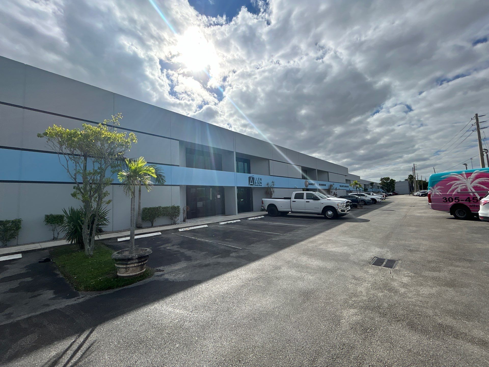 TROW WAREHOUSE CONDO by Souffront Construction & Engineering