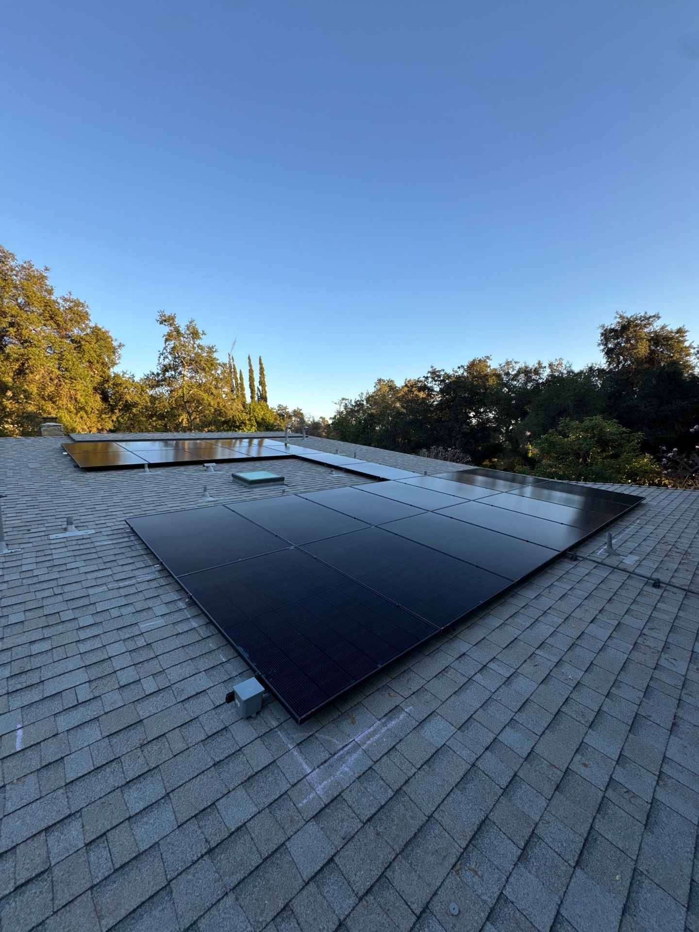 26-Panel Solar Array and Tesla Powerwall Installation in Pasadena by AWS Solar