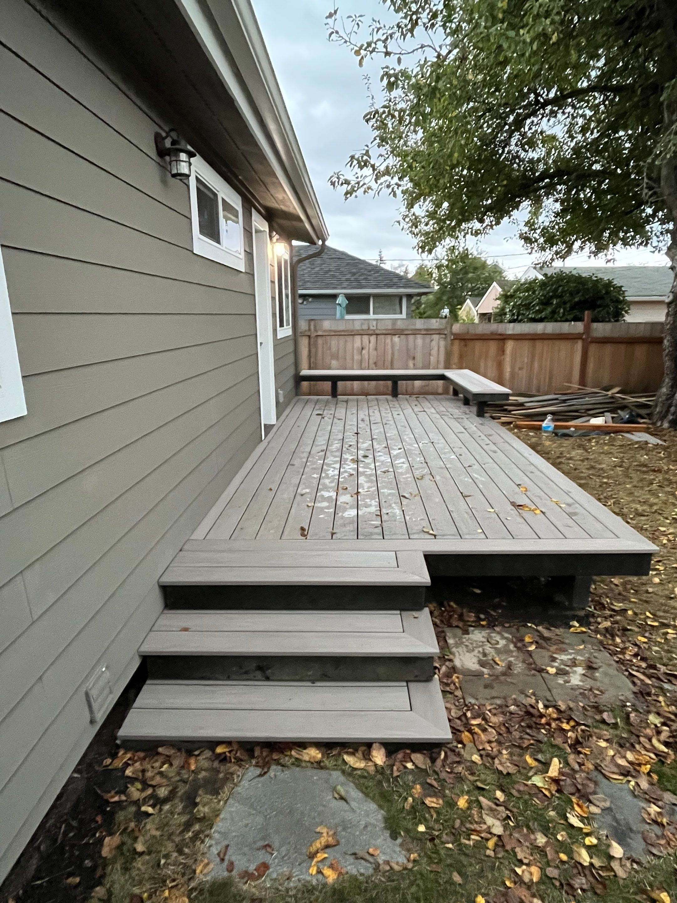 Seattle Deck & Bench by Alki deck builders 