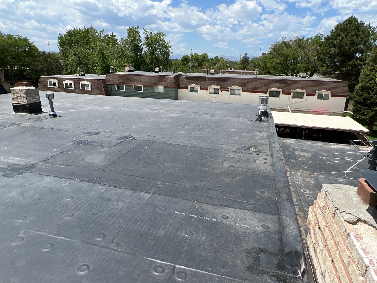 Commercial Roofing Installation using MuleHide EPDM .60 - BLACK by A to Z Roofing