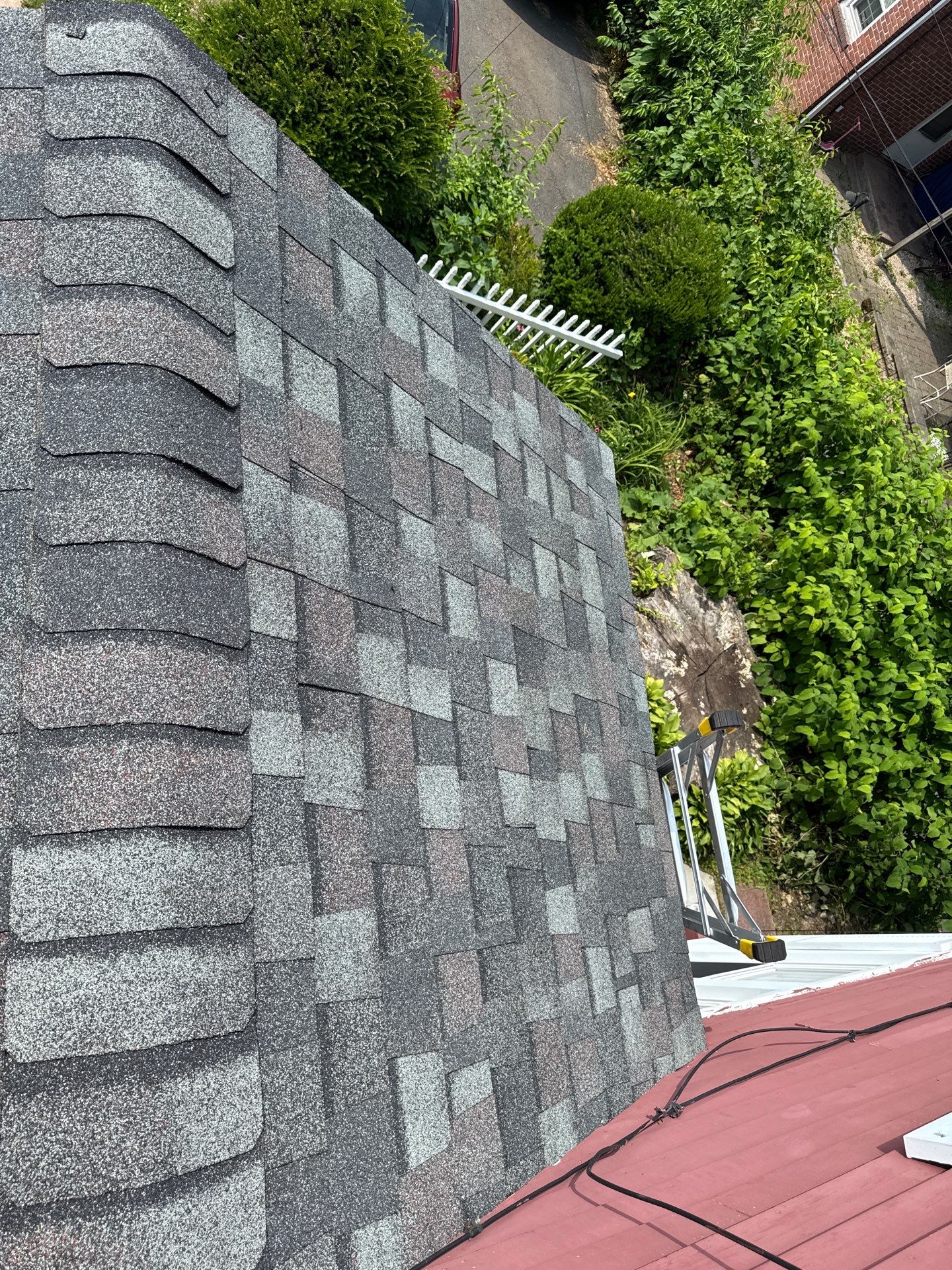 New Britian asphalt shingled roof by DiGiorgi by DiGiorgi Roofing and Siding Inc