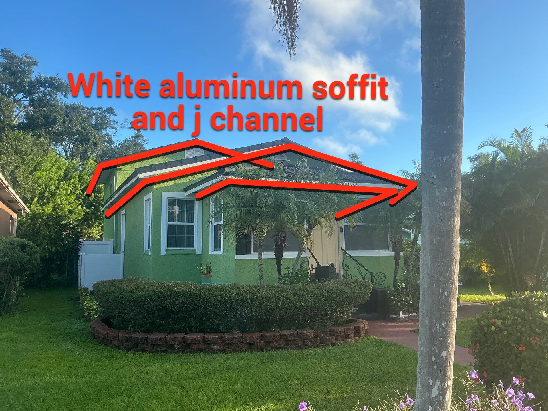 White Aluminum Soffit and Fascia in St.Petersburg FL by Gutter Professors