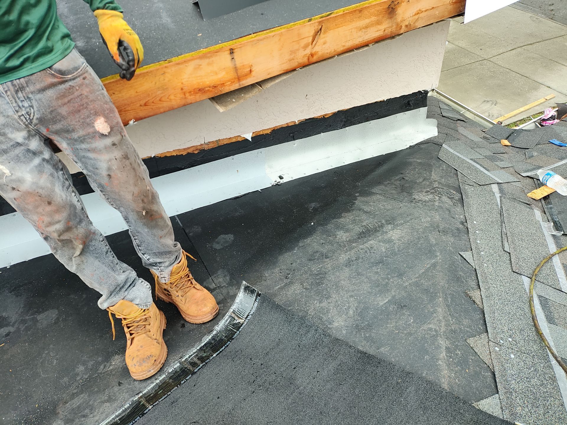 Roof Replacement in Lithia, FL by Shingle Masters Roofing