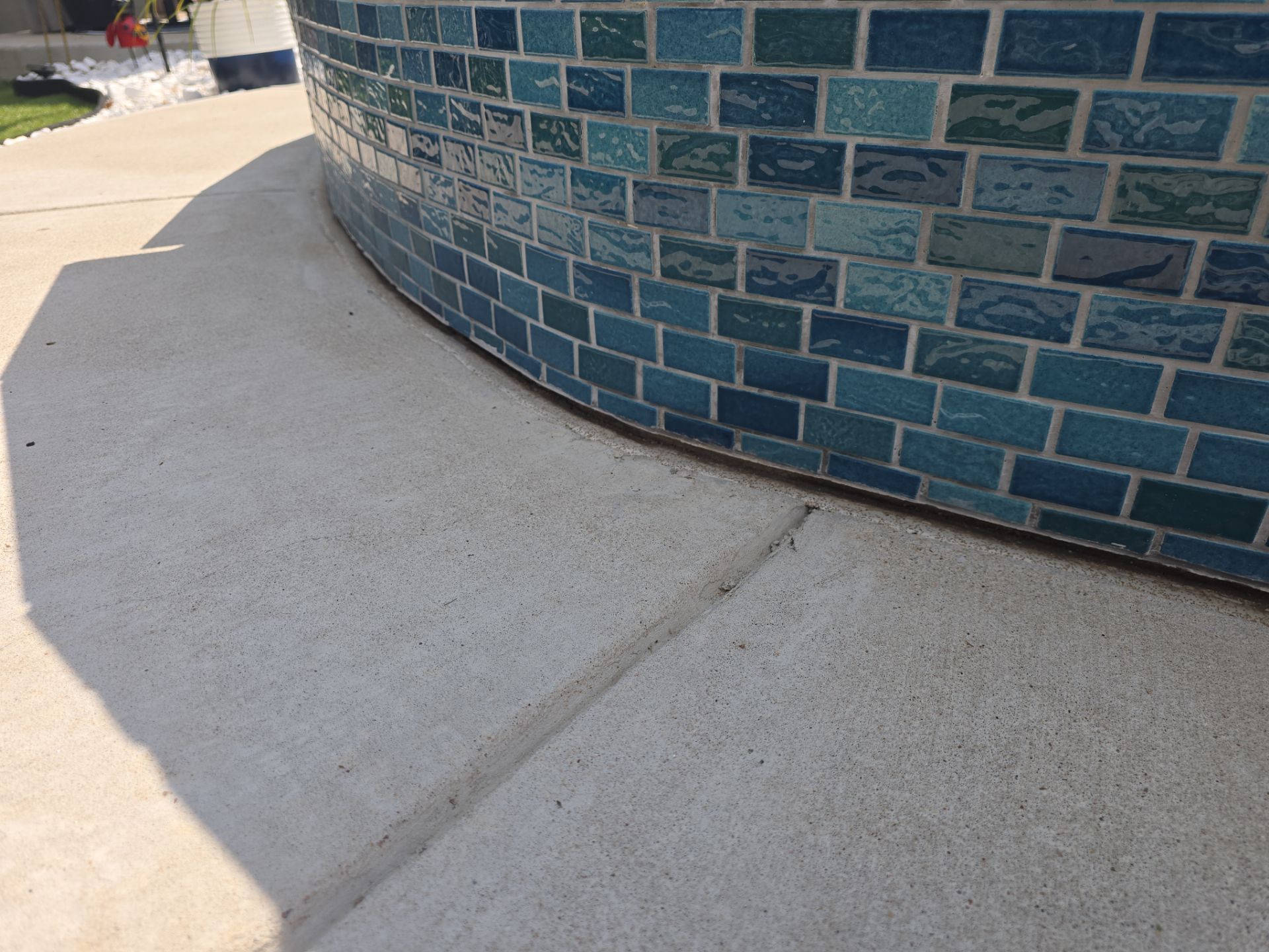 Freeform Pool with Raised Spa and Tanning Ledge by Pinnacle Pools and Spas - DFW