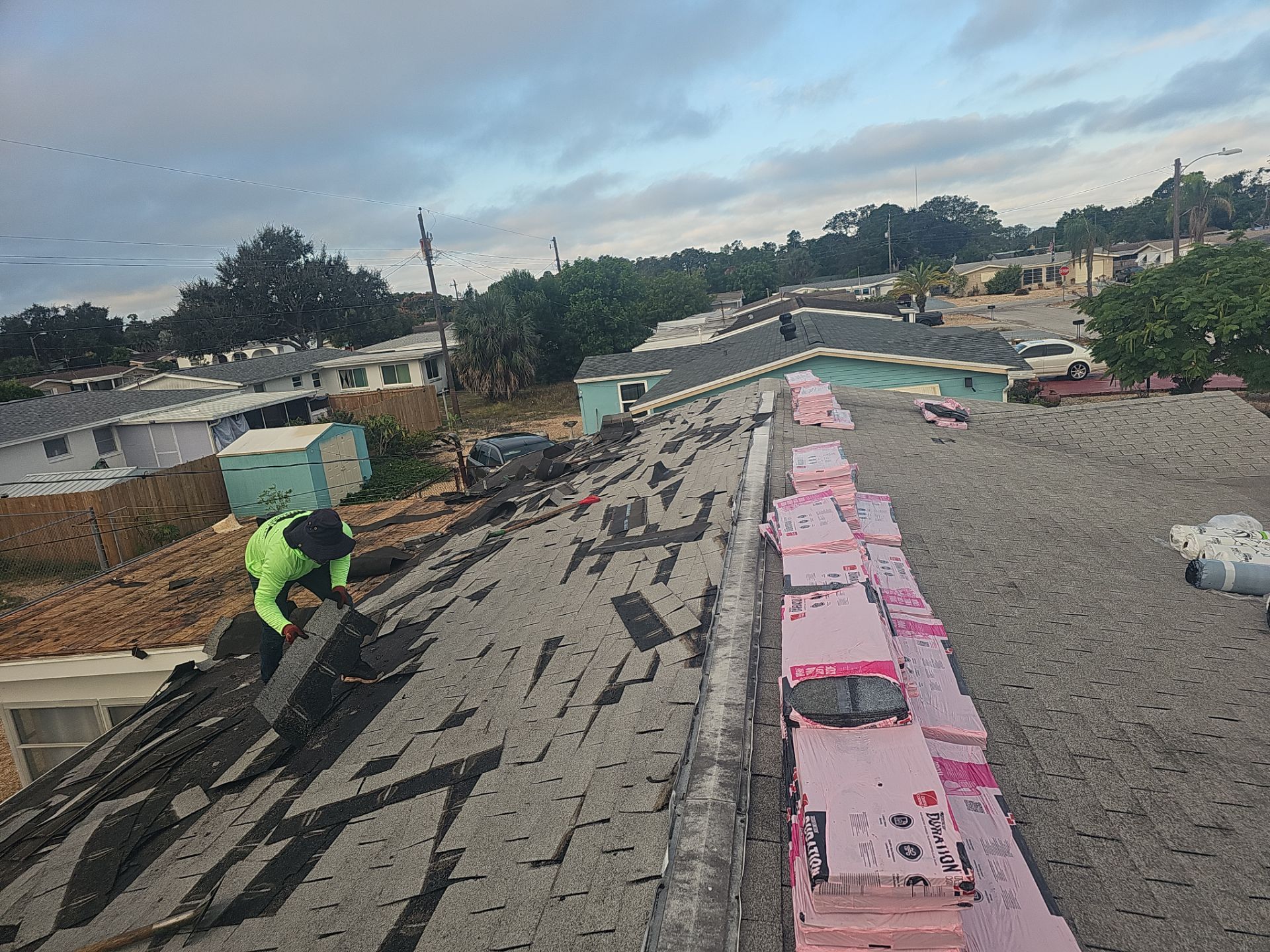 Project in Holiday 34690 by Mitchell Roofing Company LLC 