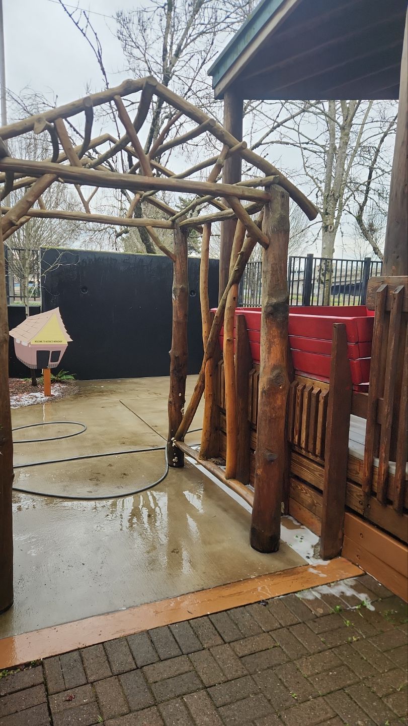 Gilbert House Children's Museum by Willamette Outdoor Wash LLC