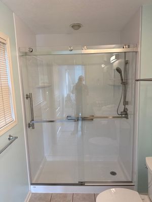 Sliding Glass Shower Door and Bathtub Surround Installation in Manistee