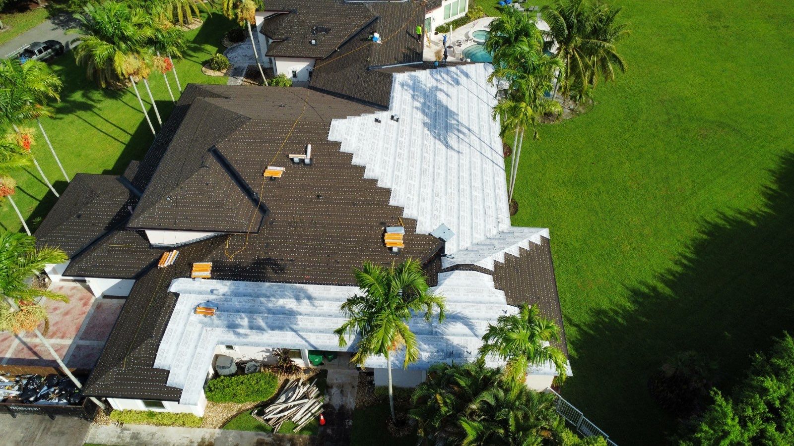 Peppertree Circle West, Davie, FL by G&J Roofing 