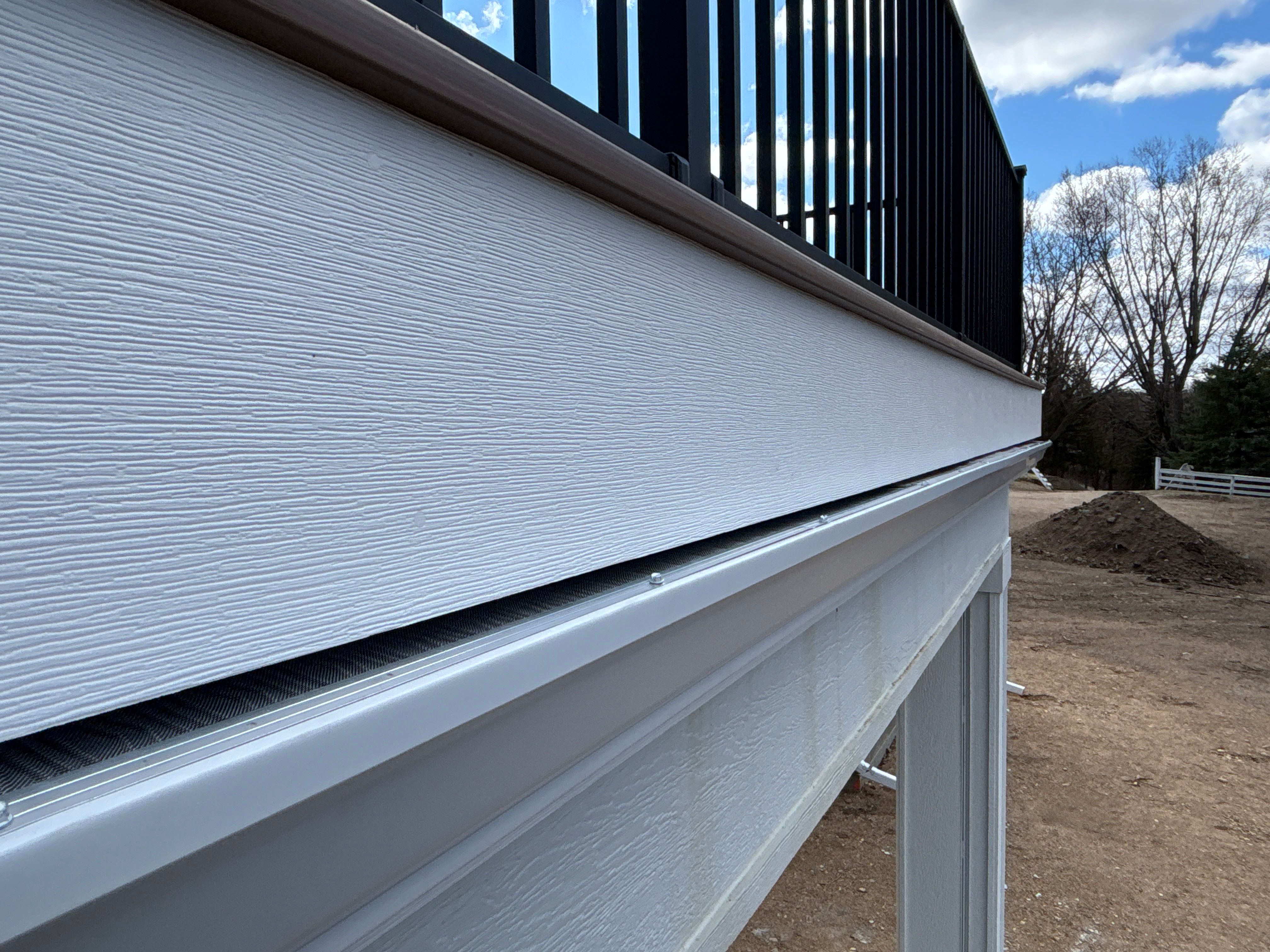 6" K-Style Gutters + Leaf Blaster Pro Protection by Next Level Seamless Gutters / Exteriors Inc.