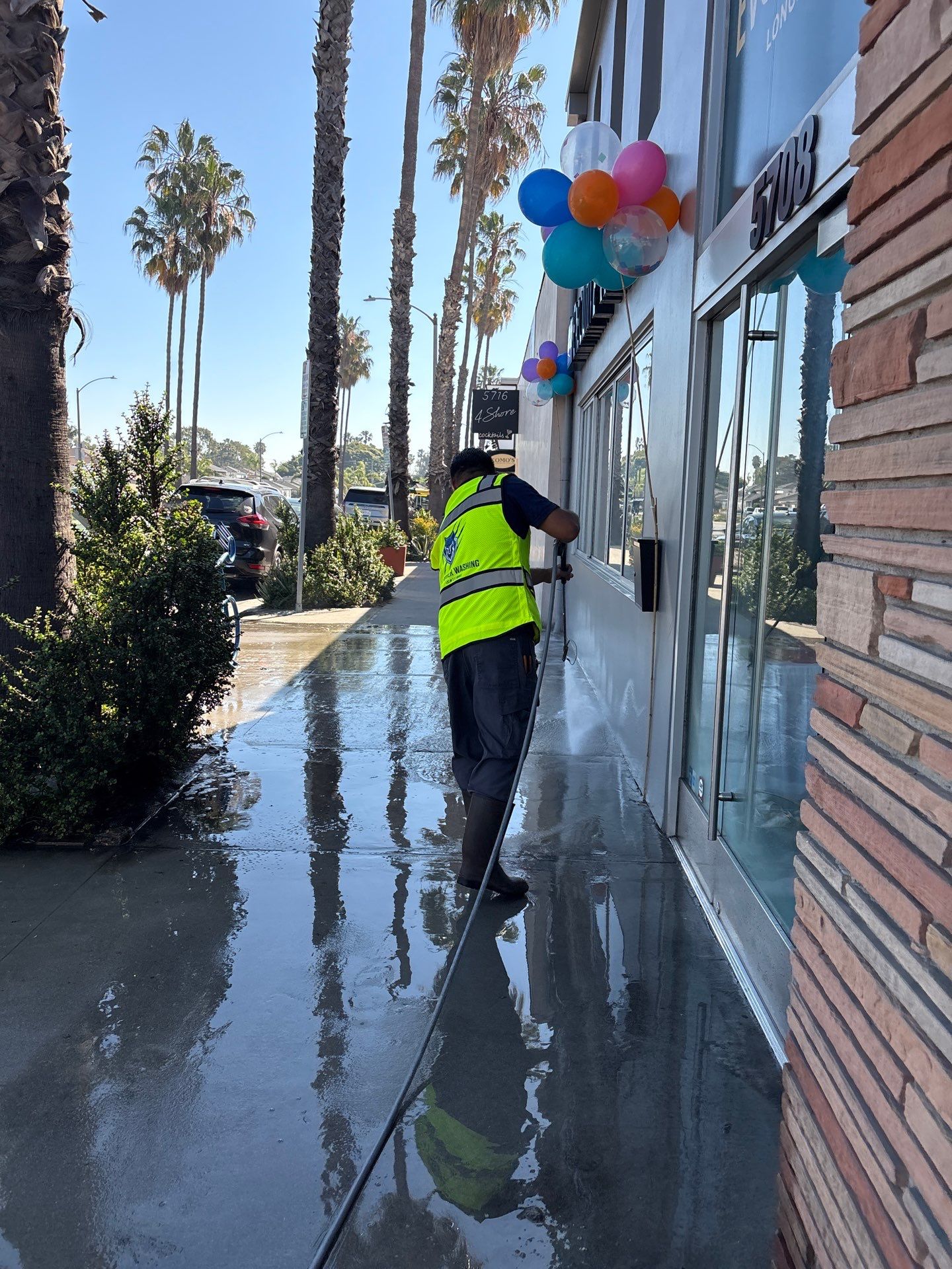 Commercial Sidewalk Pressure Washing In Naples, Long Beach, CA by La Power Washing Inc