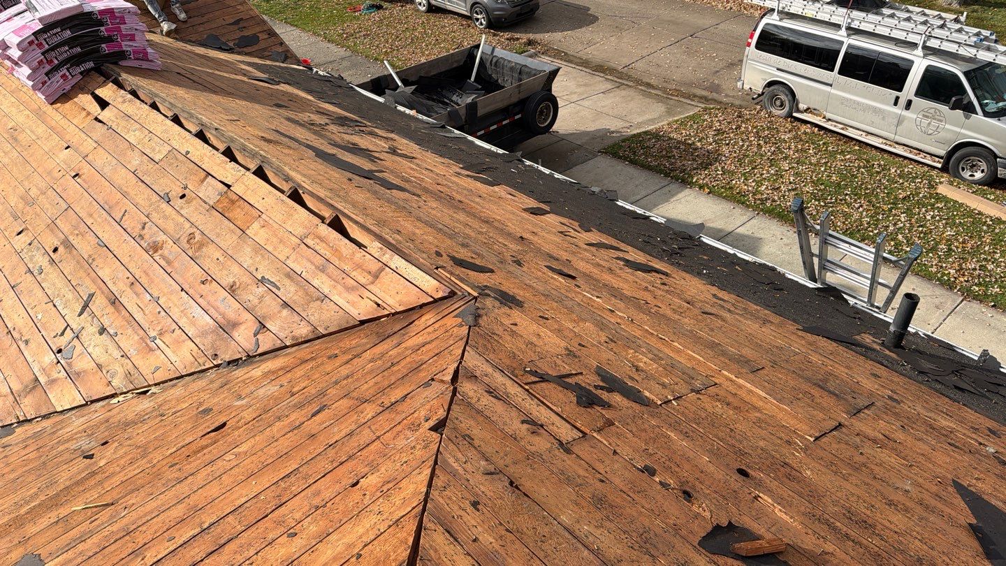 Roof Replacement using Owens Corning Onyx Black by 180 Contractors