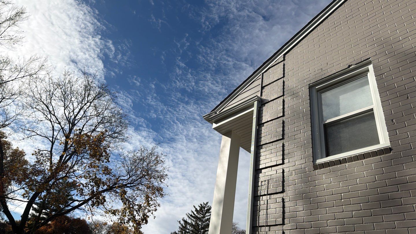 Siding Replacement using Alside S7 Cedar Mill Grain Storm Grey by 180 Contractors