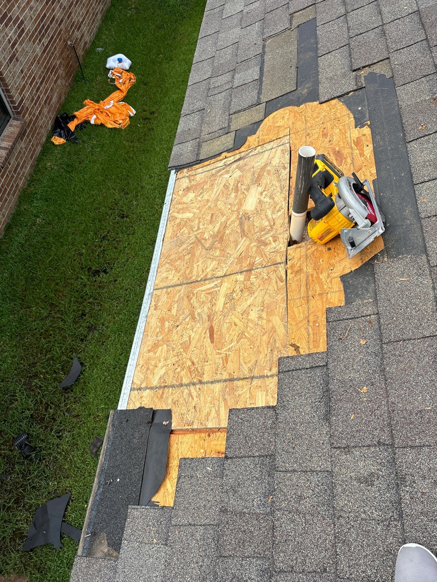 Residential Roofing Repair using Owen's Corning Duration (Lifetime) Shingles by Roof Repair Company