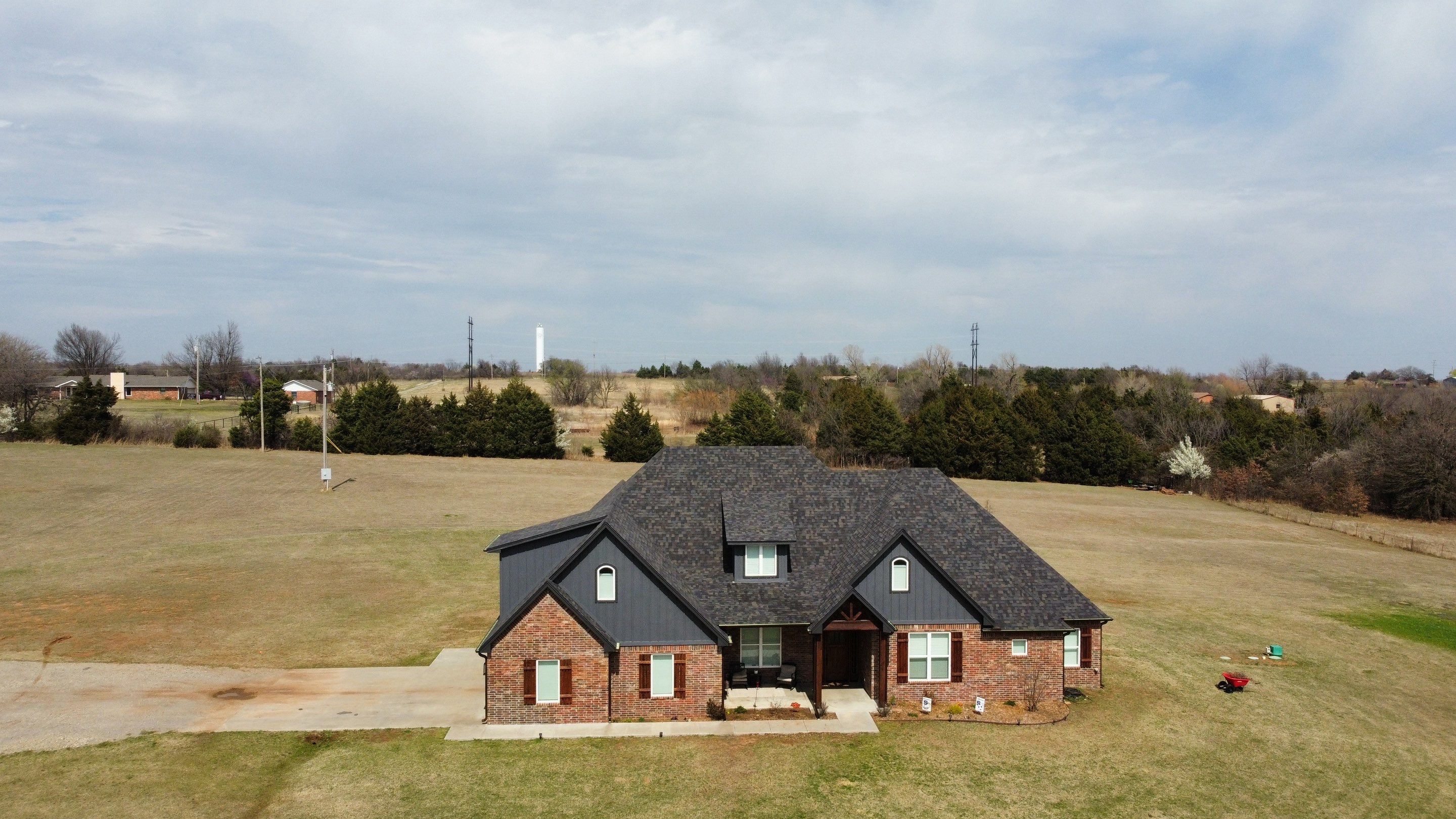 Owens Corning - Black Sable by Frontline Roofing and Construction